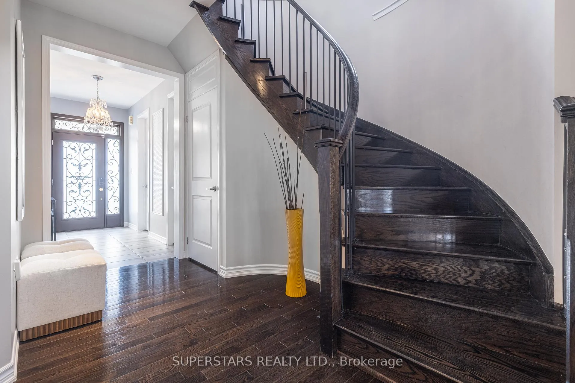 Photo 6 of 333 Thomas Phillips Drive, Aurora, Rural Aurora — HOMEH