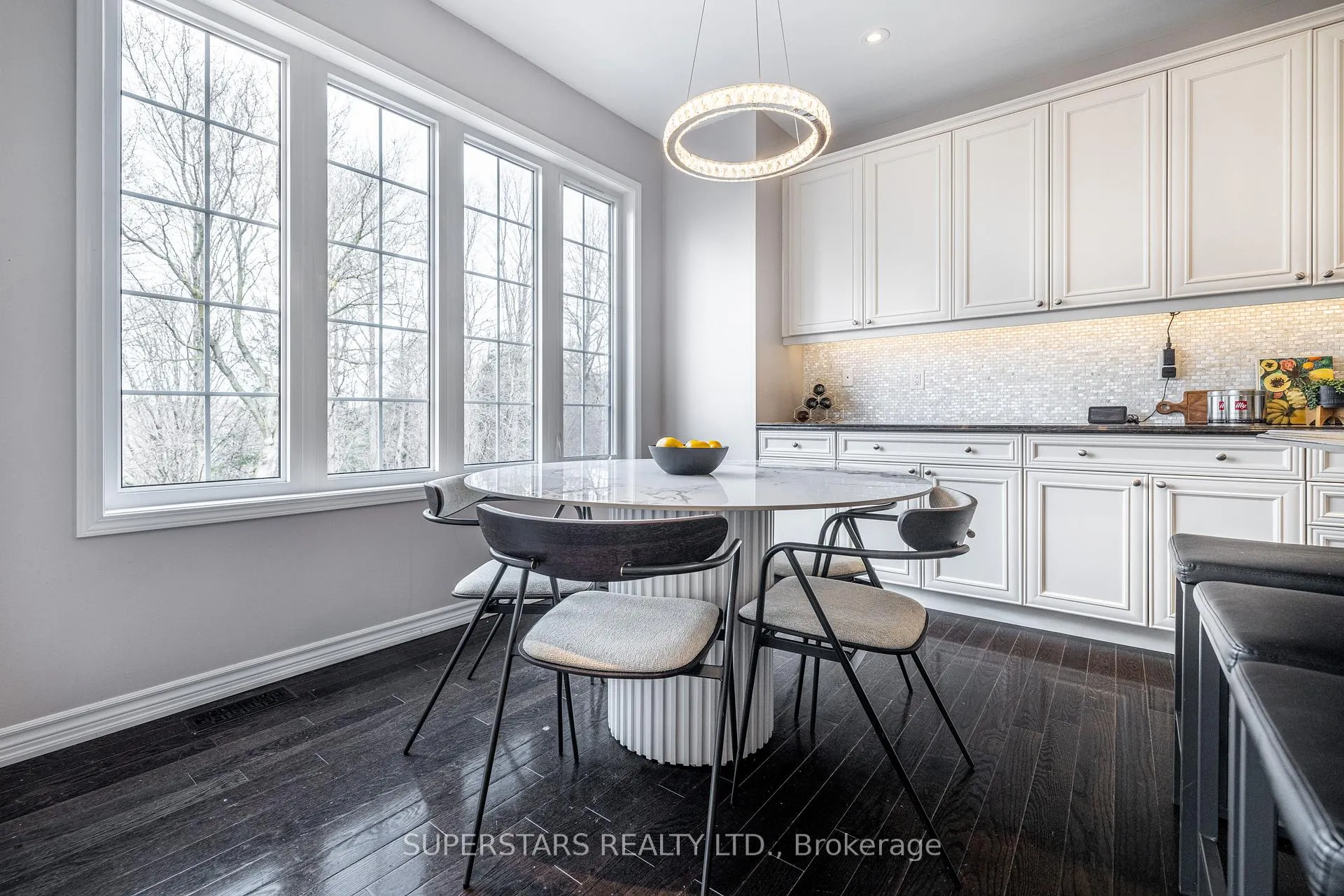 Photo 16 of 333 Thomas Phillips Drive, Aurora, Rural Aurora — HOMEH