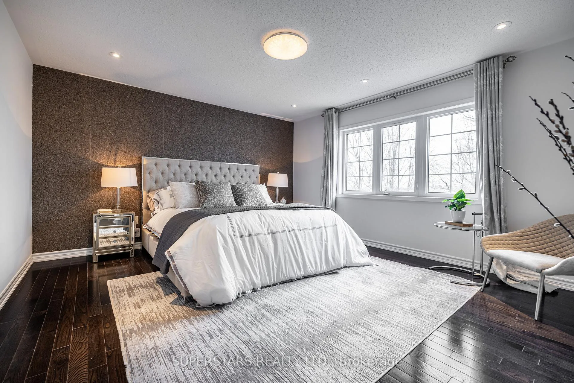 Photo 24 of 333 Thomas Phillips Drive, Aurora, Rural Aurora — HOMEH