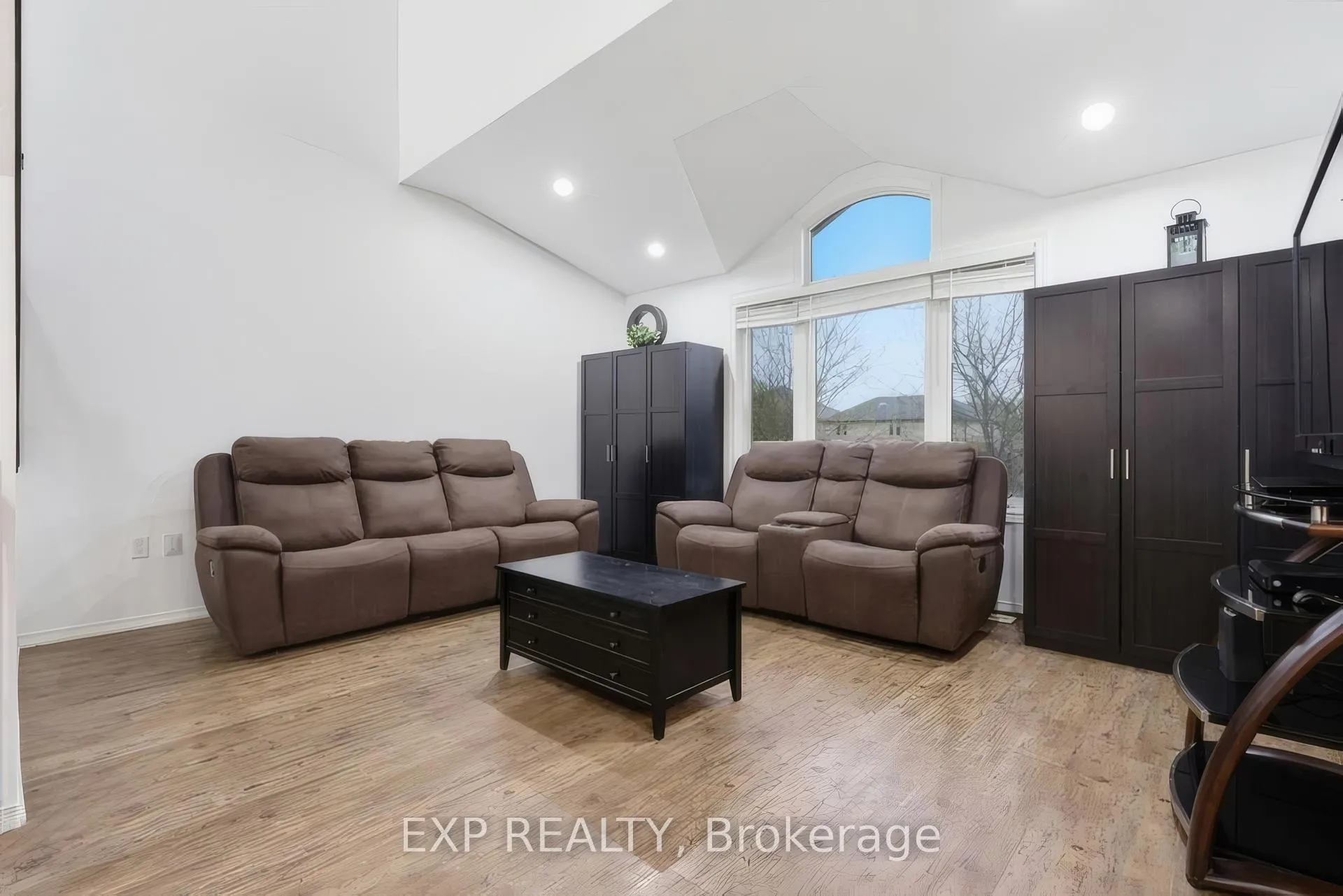 Photo 9 of 151 Ravenswood Road, Woolwich, Breslau — HOMEH