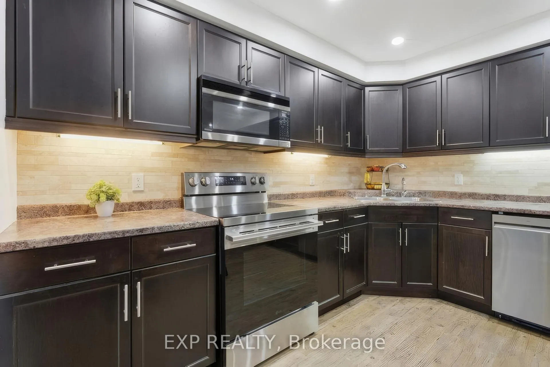 Photo 11 of 151 Ravenswood Road, Woolwich, Breslau — HOMEH
