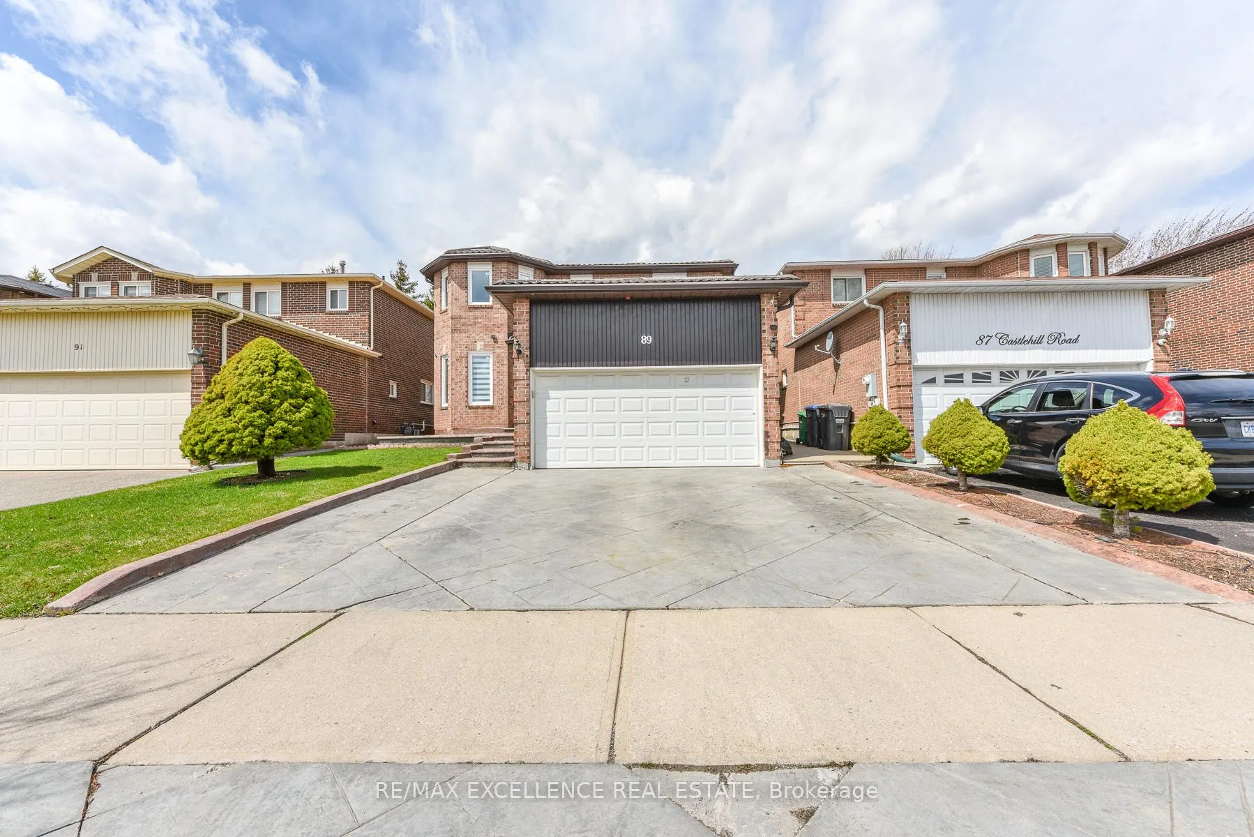 Photo 2 of 89 Castlehill Road, Brampton, Northwood Park — HOMEH