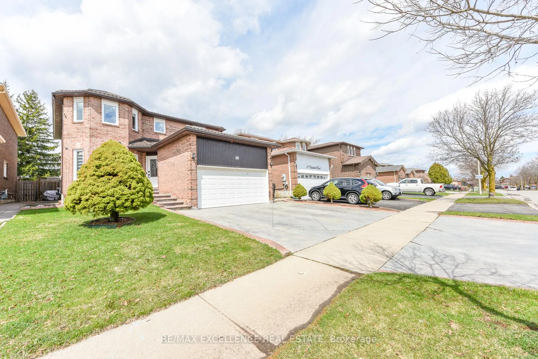 Photo 3 of 89 Castlehill Road, Brampton, Northwood Park — HOMEH