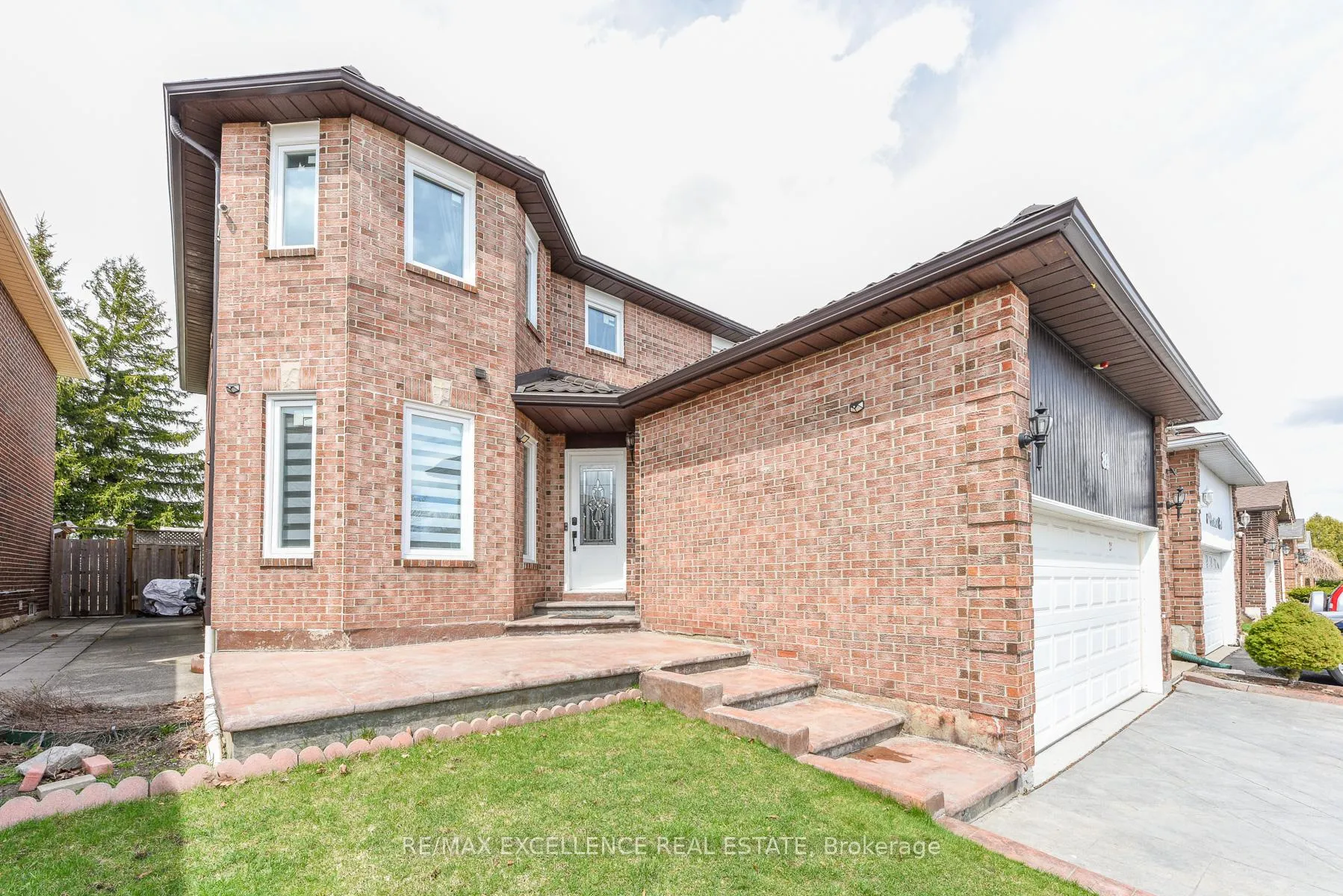 Photo 4 of 89 Castlehill Road, Brampton, Northwood Park — HOMEH