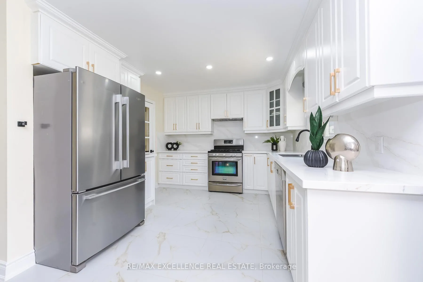 Photo 15 of 89 Castlehill Road, Brampton, Northwood Park — HOMEH