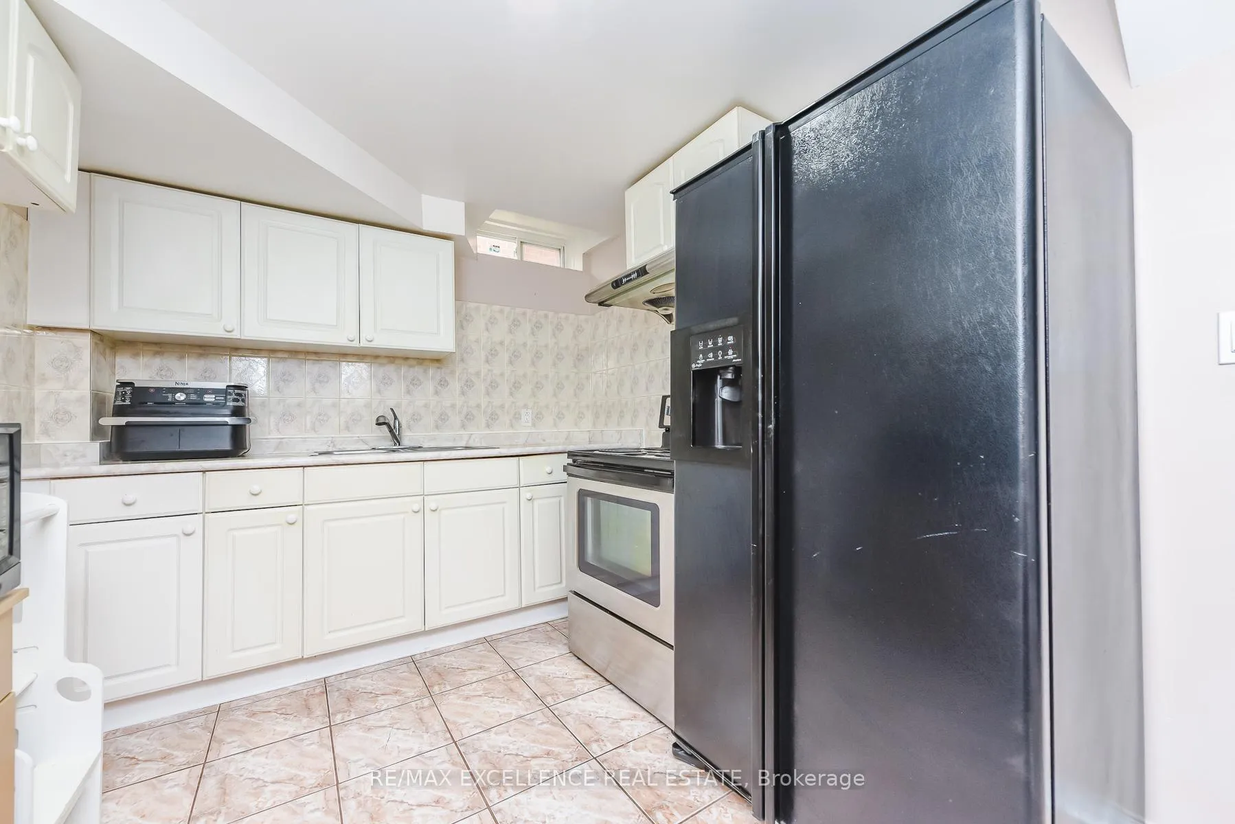 Photo 37 of 89 Castlehill Road, Brampton, Northwood Park — HOMEH
