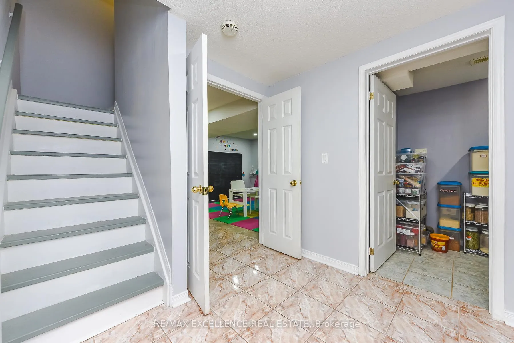 Photo 40 of 89 Castlehill Road, Brampton, Northwood Park — HOMEH