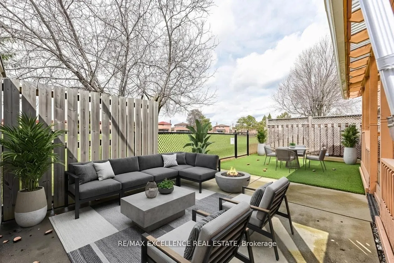 Photo 47 of 89 Castlehill Road, Brampton, Northwood Park — HOMEH