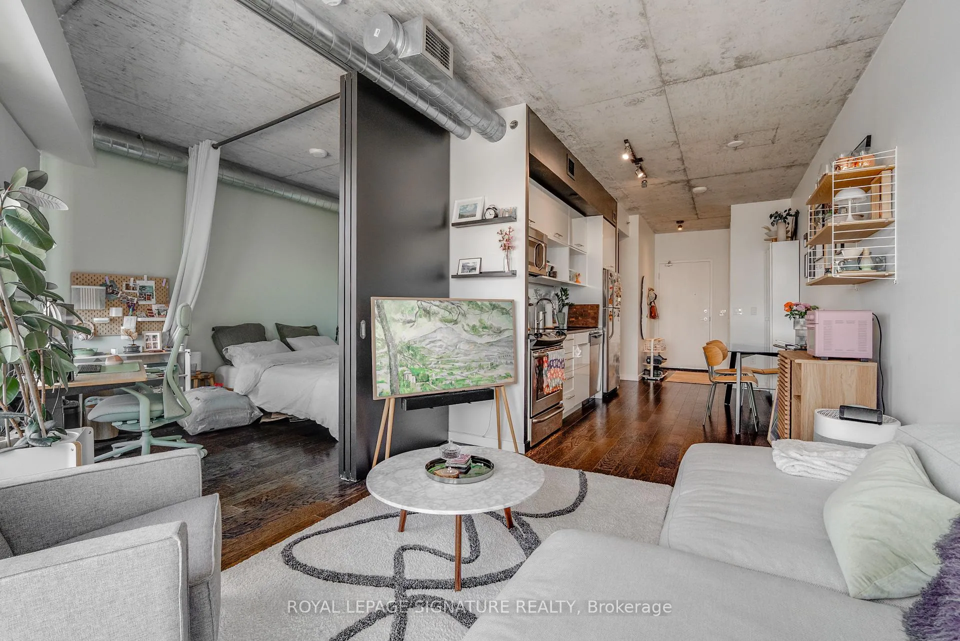 Photo 5 of Unit 1502, 51 Trolley Crescent, Toronto, Moss Park — HOMEH