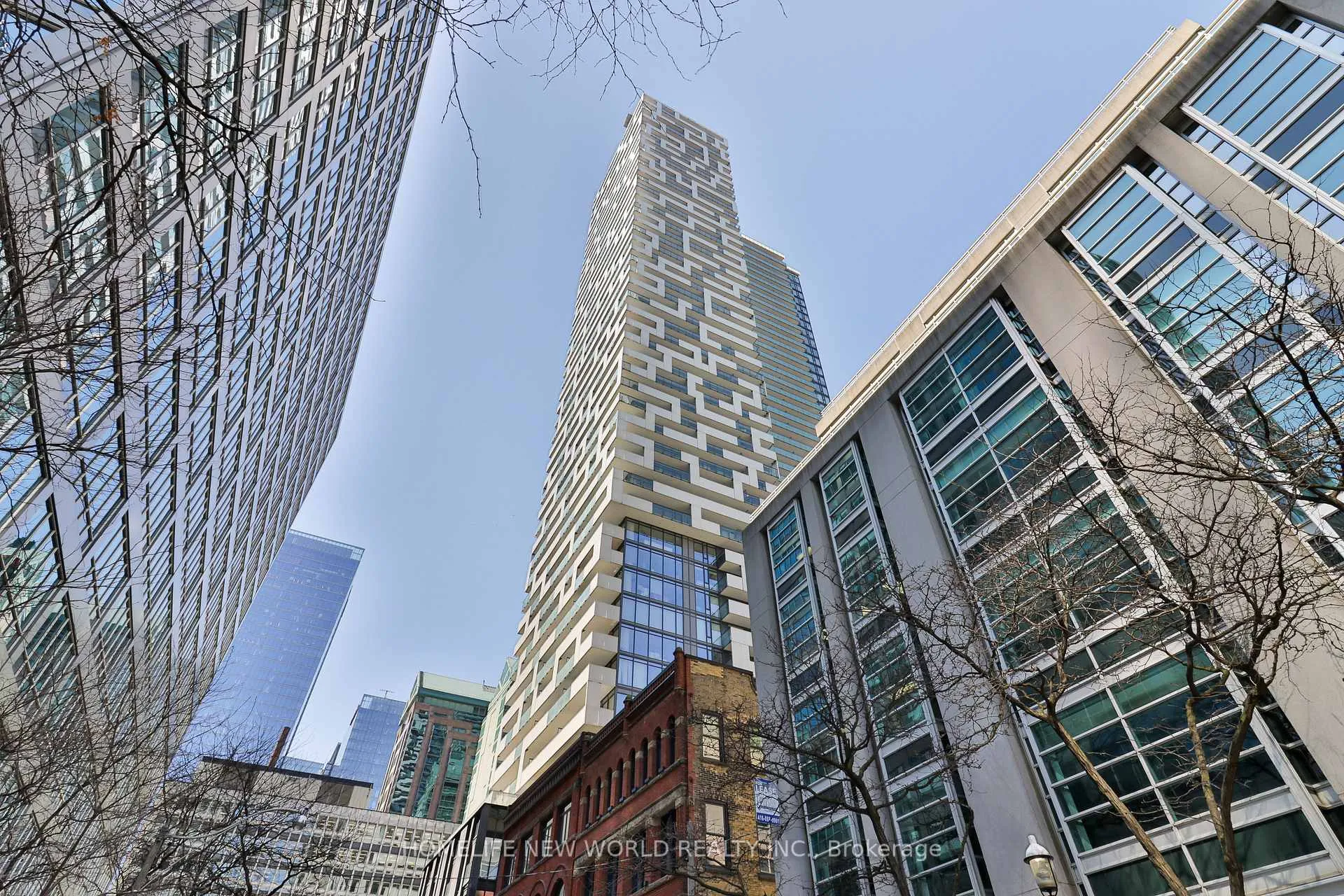Front of Unit 4202, 20 Lombard Street