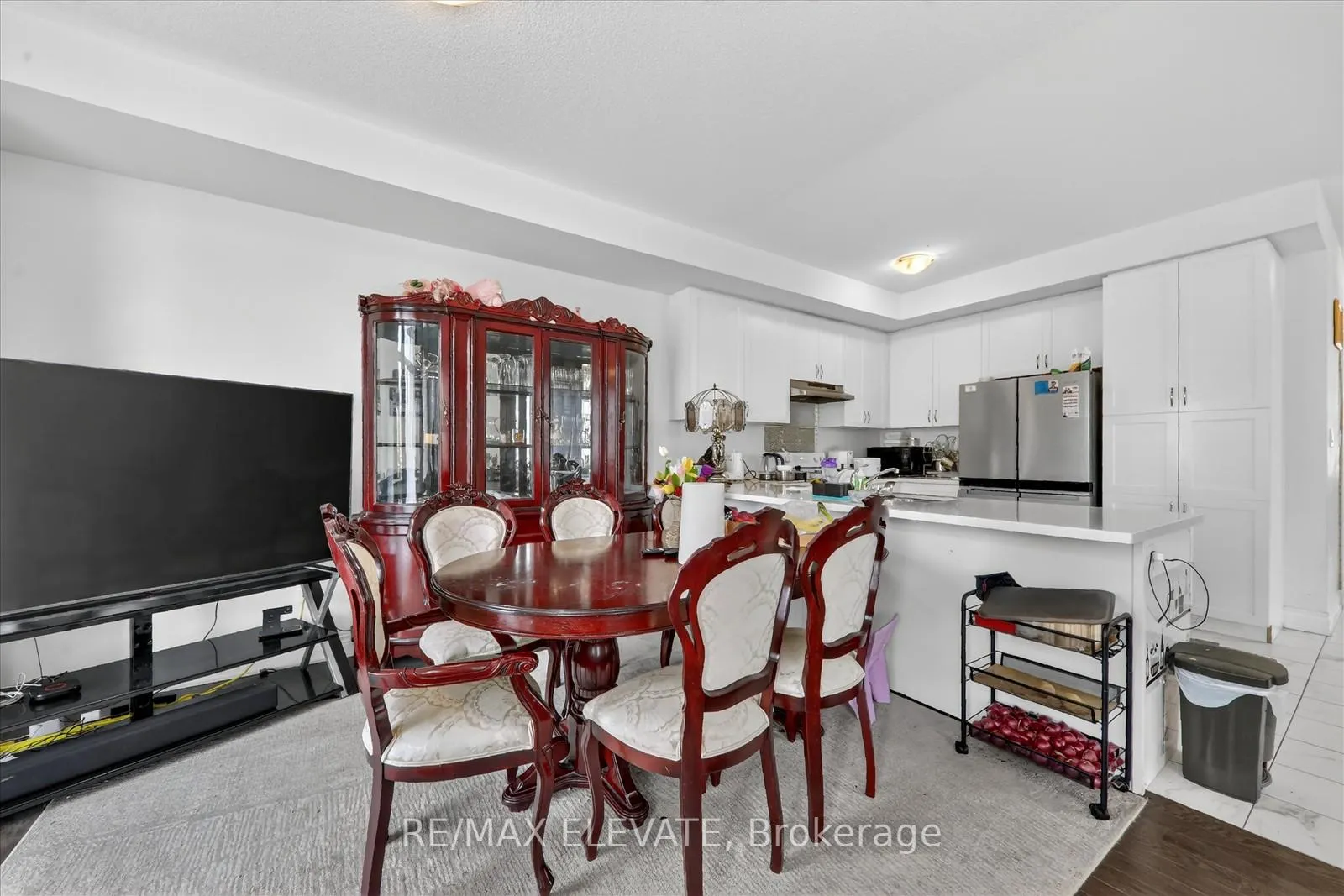Photo 12 of 23 Reign Lane, Markham, Cedarwood — HOMEH