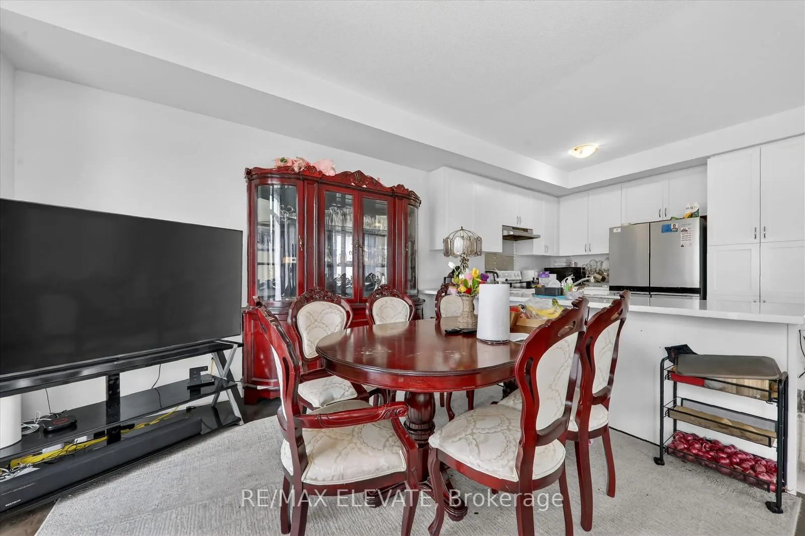 Photo 14 of 23 Reign Lane, Markham, Cedarwood — HOMEH