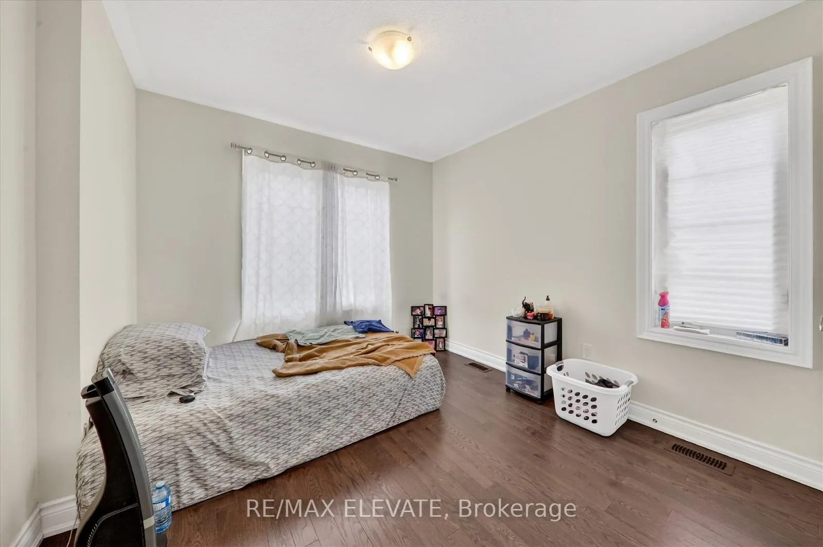 Photo 22 of 23 Reign Lane, Markham, Cedarwood — HOMEH