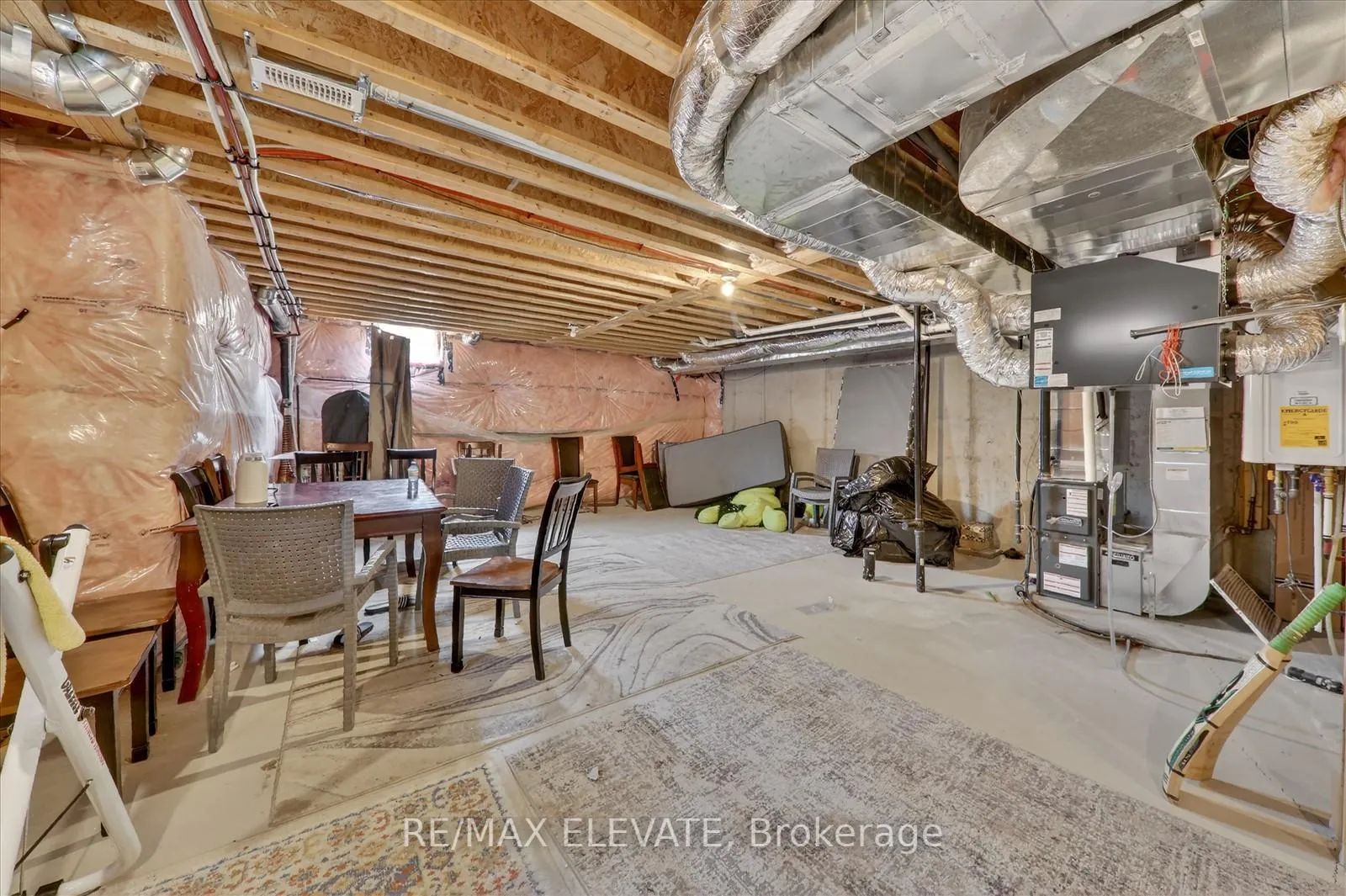Photo 31 of 23 Reign Lane, Markham, Cedarwood — HOMEH