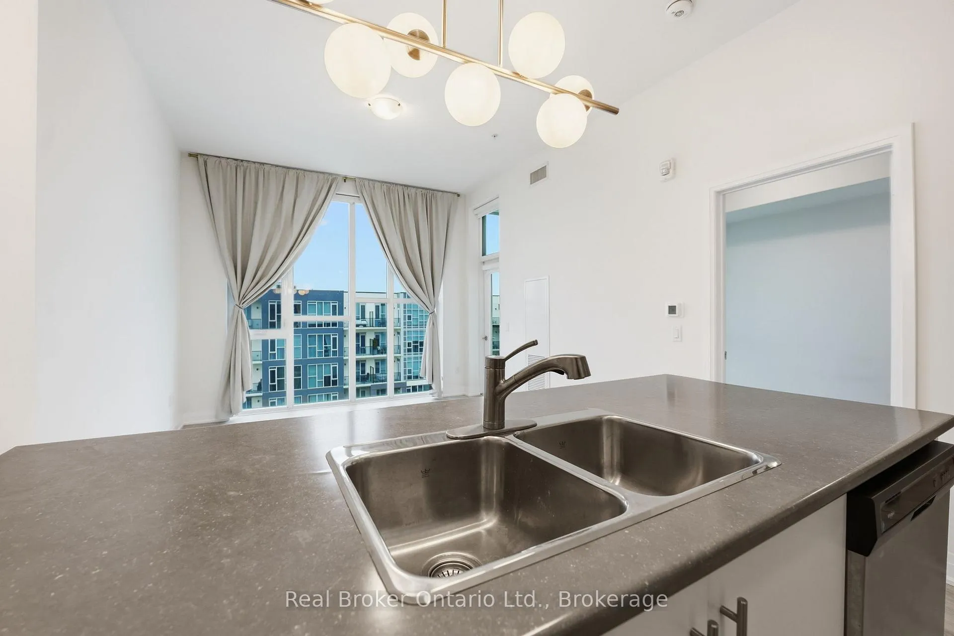 Photo 11 of Unit 642, 16 Concord Place, Grimsby, Grimsby Beach — HOMEH