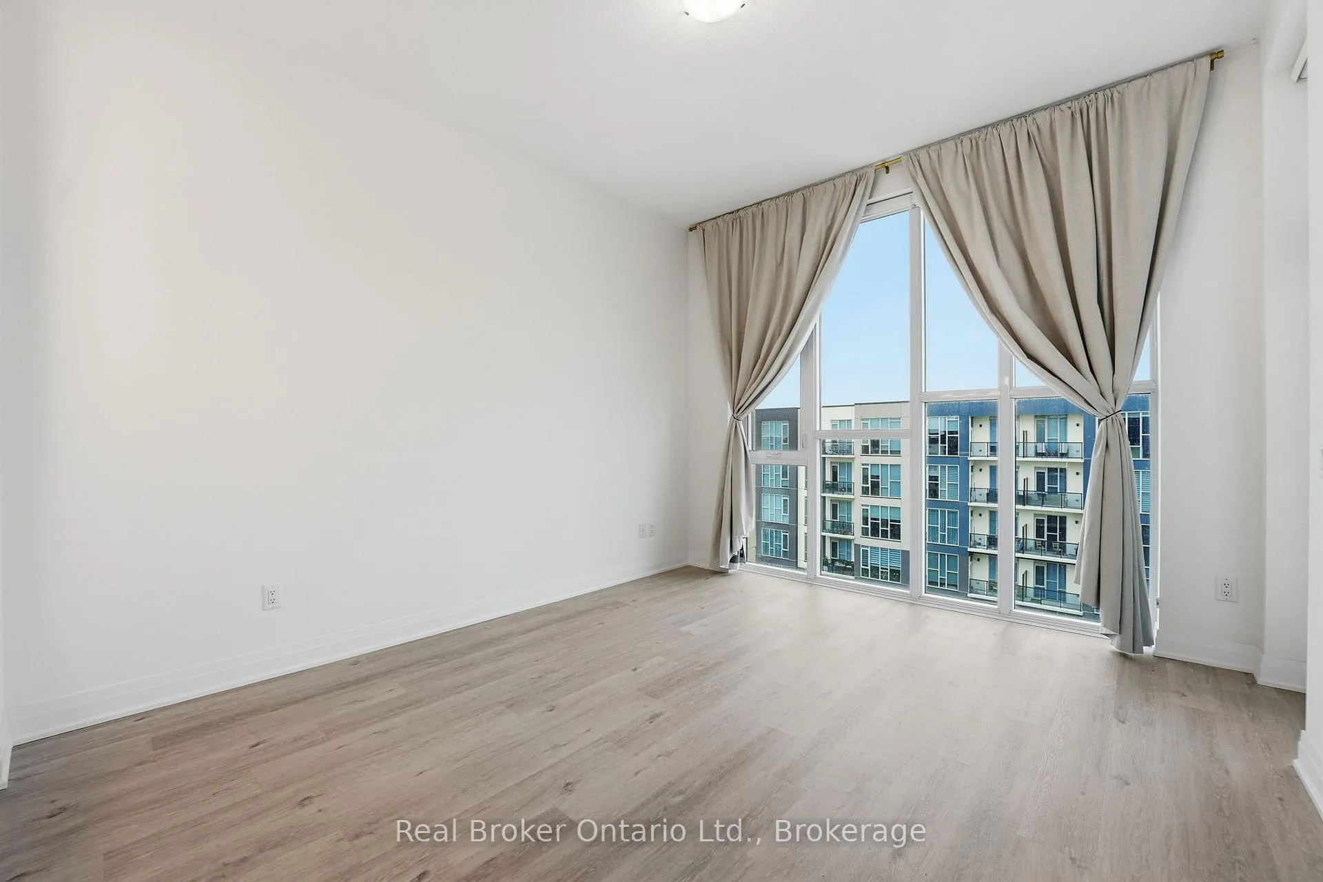 Photo 12 of Unit 642, 16 Concord Place, Grimsby, Grimsby Beach — HOMEH
