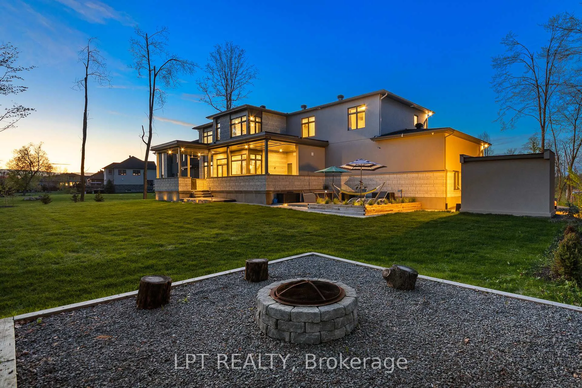 Photo 2 of 589 Shoreway Drive, Ottawa, Greely — HOMEH