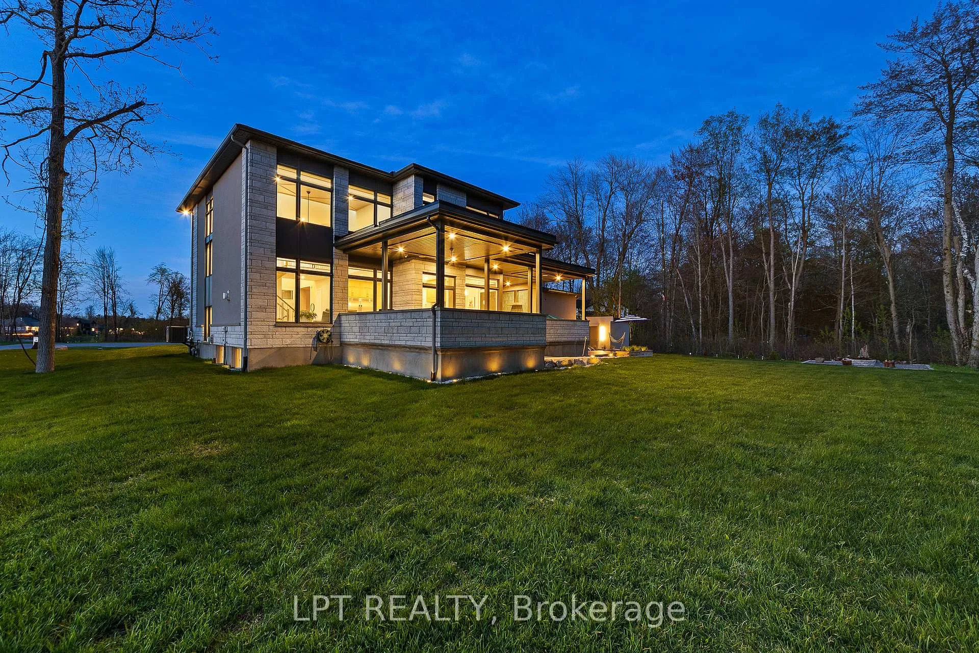 Photo 3 of 589 Shoreway Drive, Ottawa, Greely — HOMEH