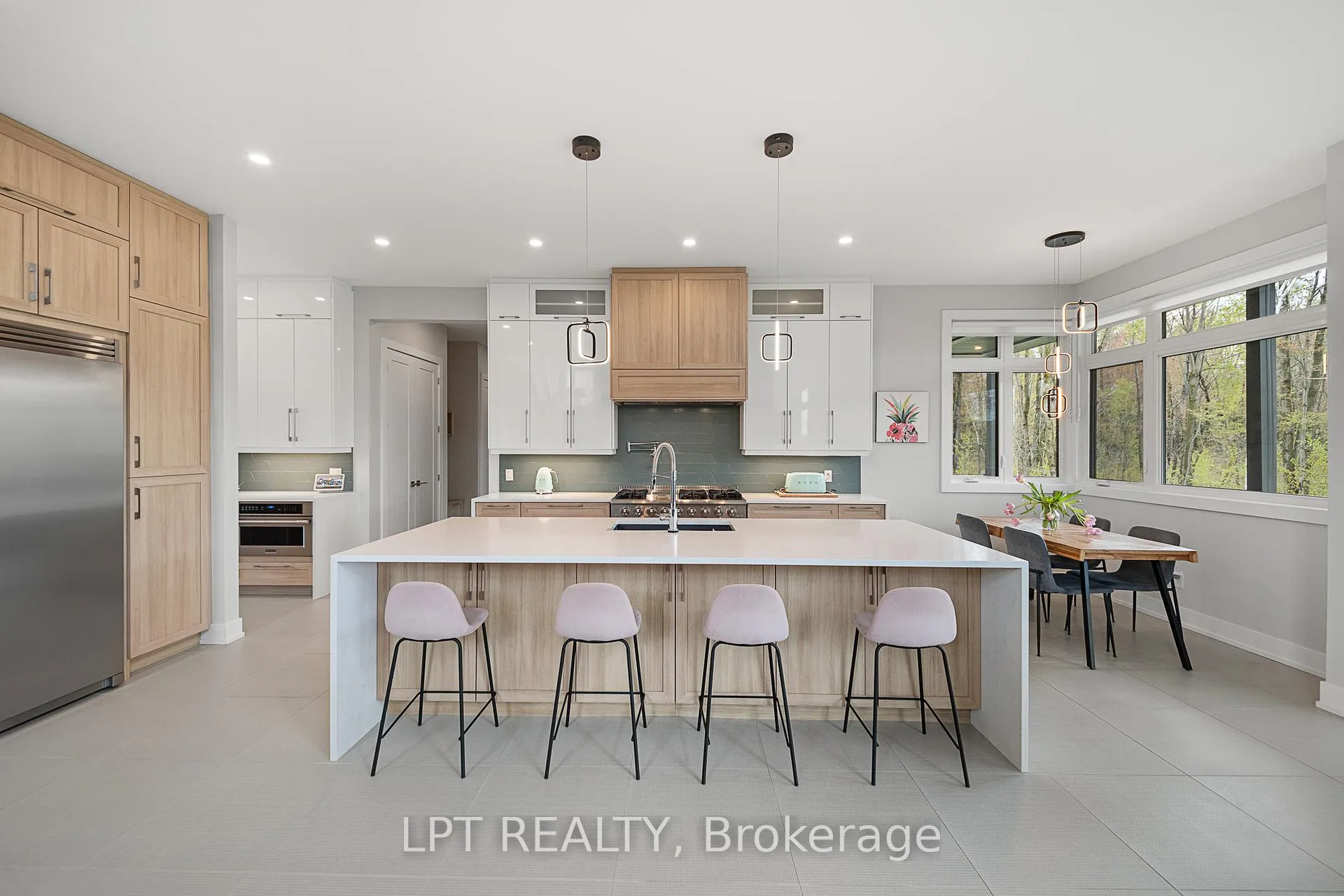 Photo 13 of 589 Shoreway Drive, Ottawa, Greely — HOMEH