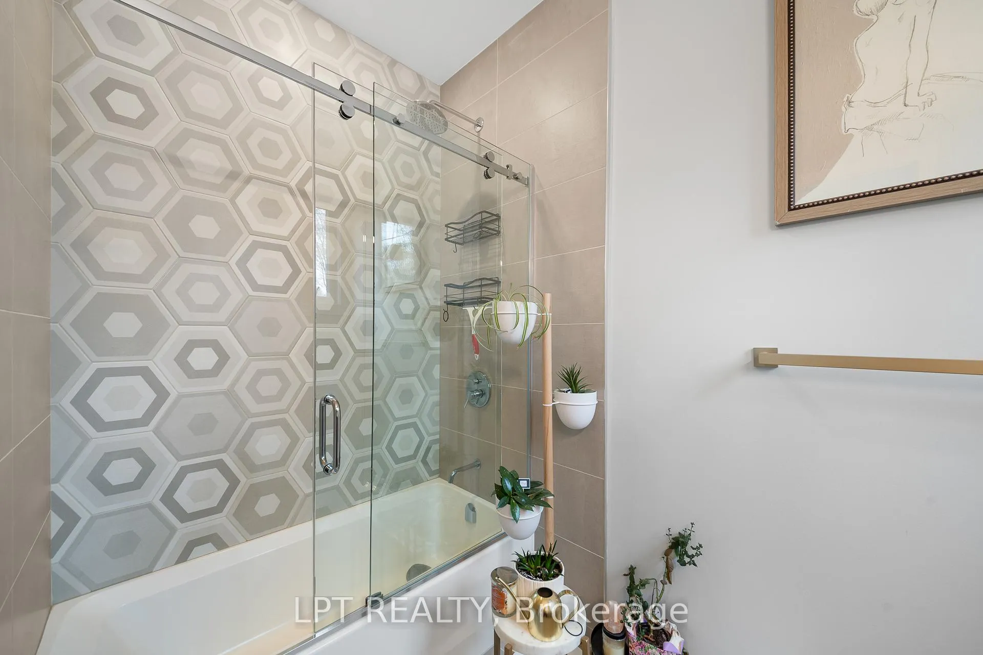 Photo 33 of 589 Shoreway Drive, Ottawa, Greely — HOMEH