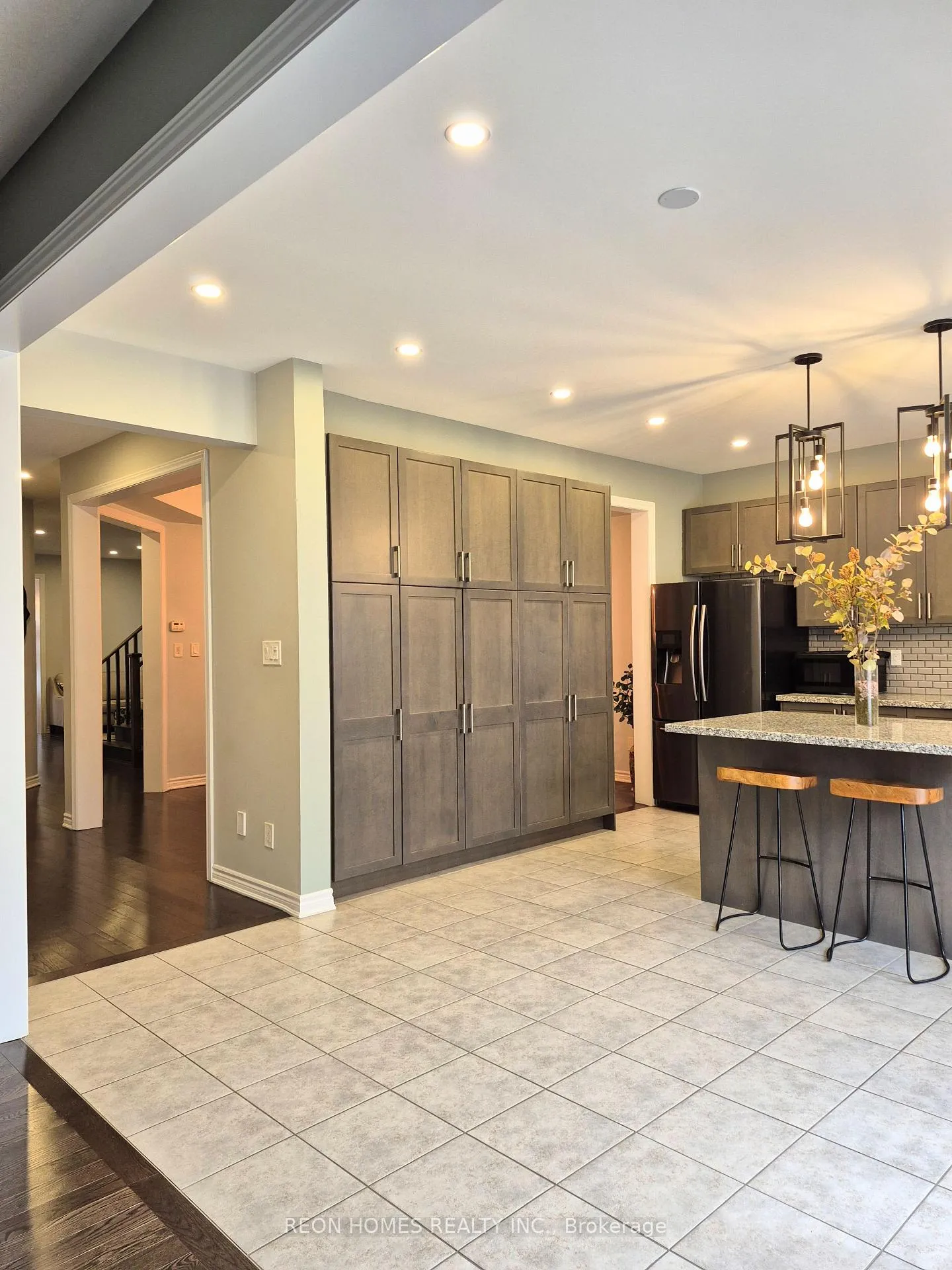 Photo 10 of 2142 Saffron Drive, Pickering, Brock Ridge — HOMEH