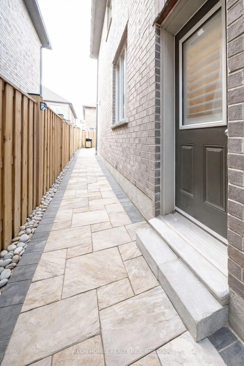 Photo 33 of 2142 Saffron Drive, Pickering, Brock Ridge — HOMEH