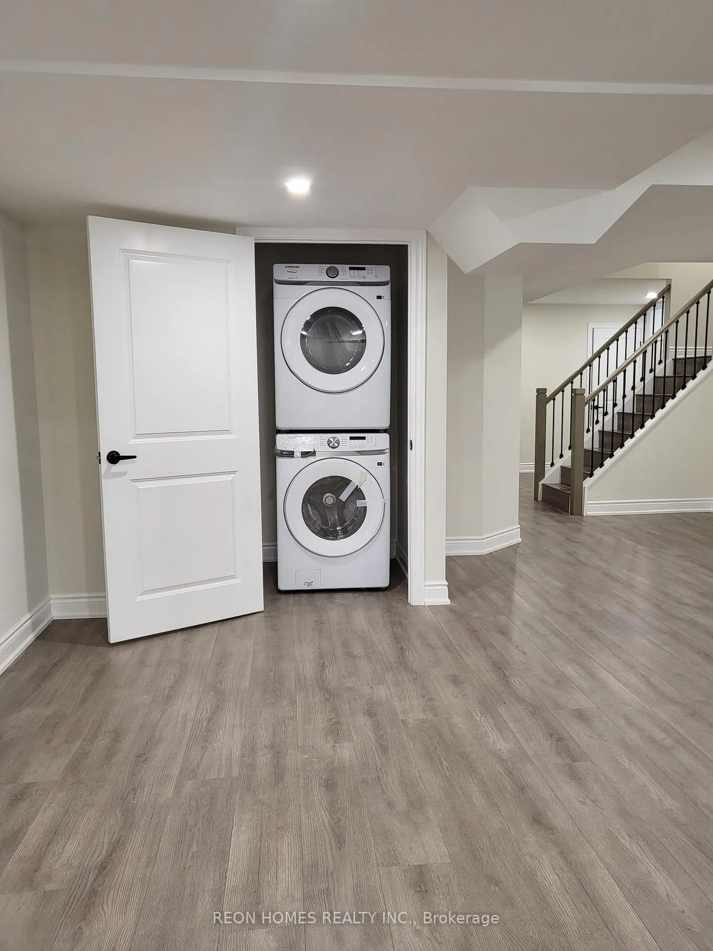 Photo 38 of 2142 Saffron Drive, Pickering, Brock Ridge — HOMEH
