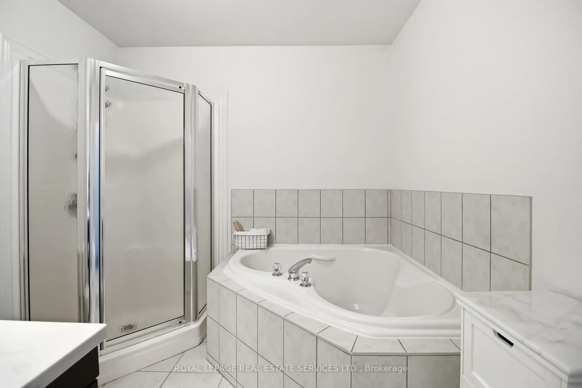Photo 23 of Unit 48, 165 Terraview Crescent, Guelph, Kortright West — HOMEH