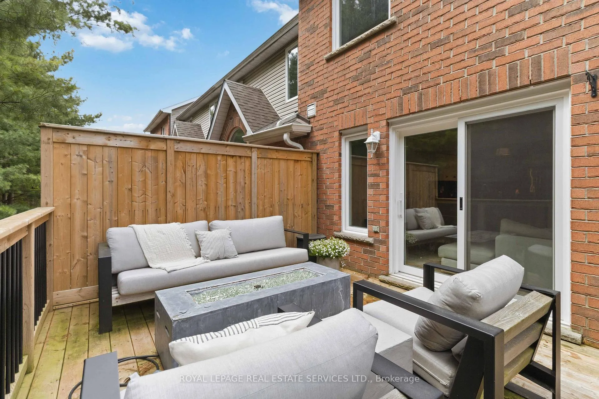 Photo 35 of Unit 48, 165 Terraview Crescent, Guelph, Kortright West — HOMEH