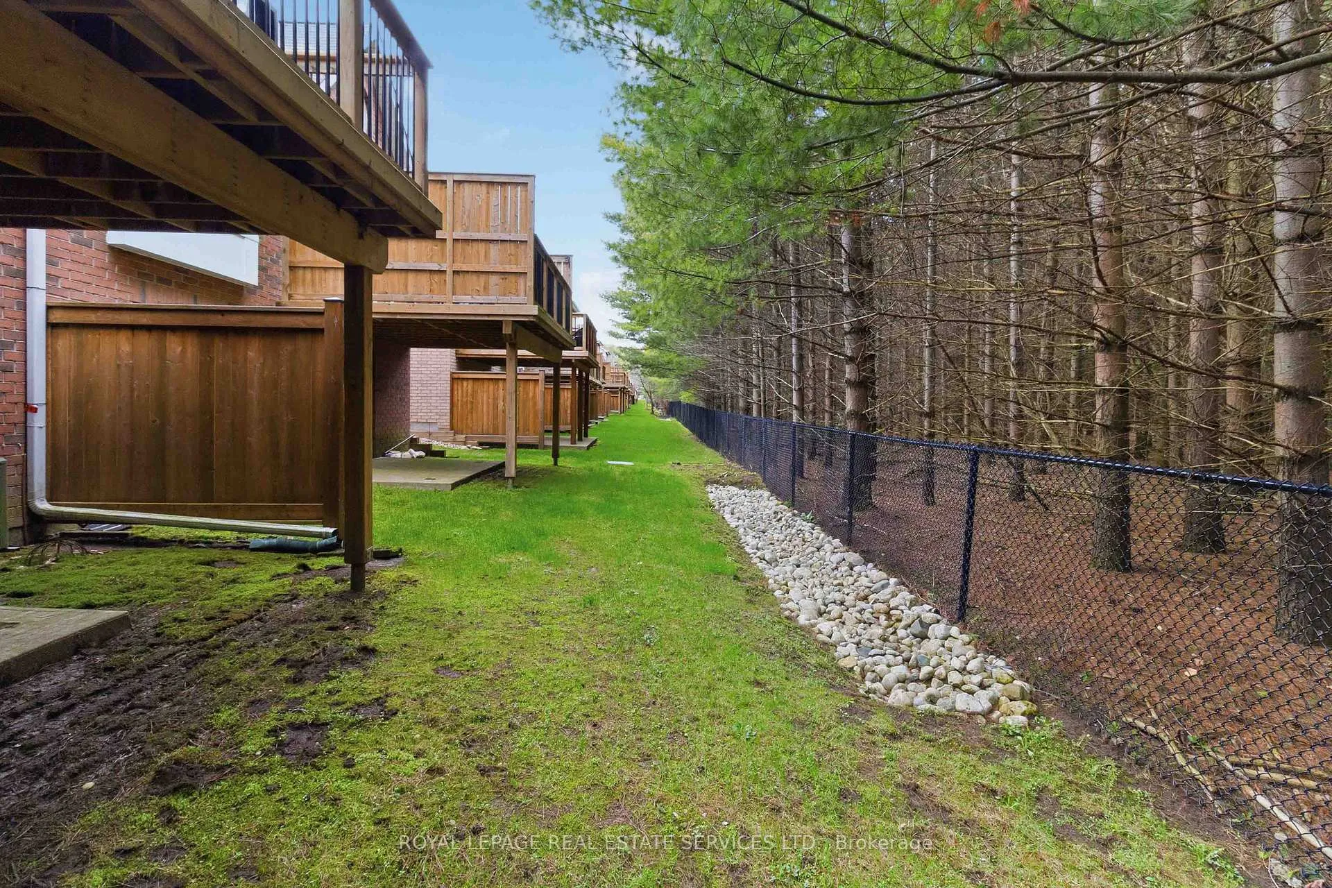 Photo 39 of Unit 48, 165 Terraview Crescent, Guelph, Kortright West — HOMEH