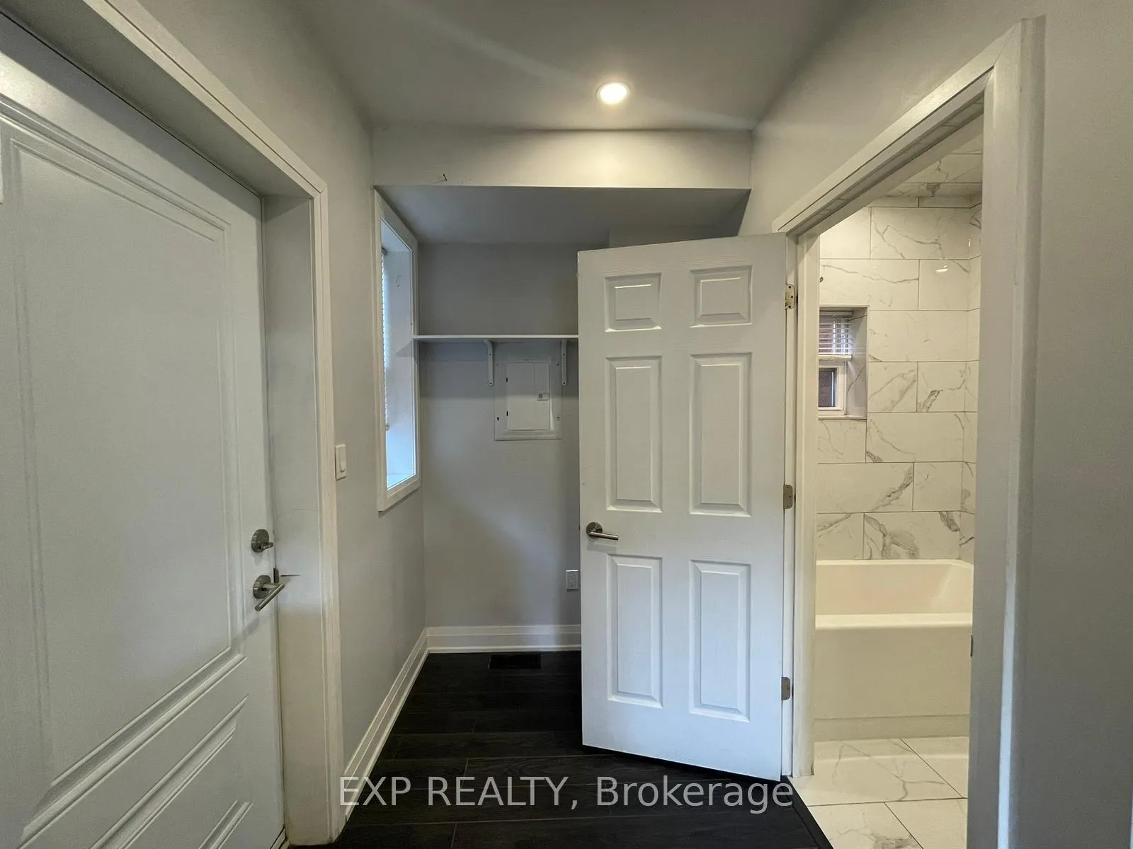 Photo 12 of 1 Madison Avenue, Hamilton, Gibson — HOMEH