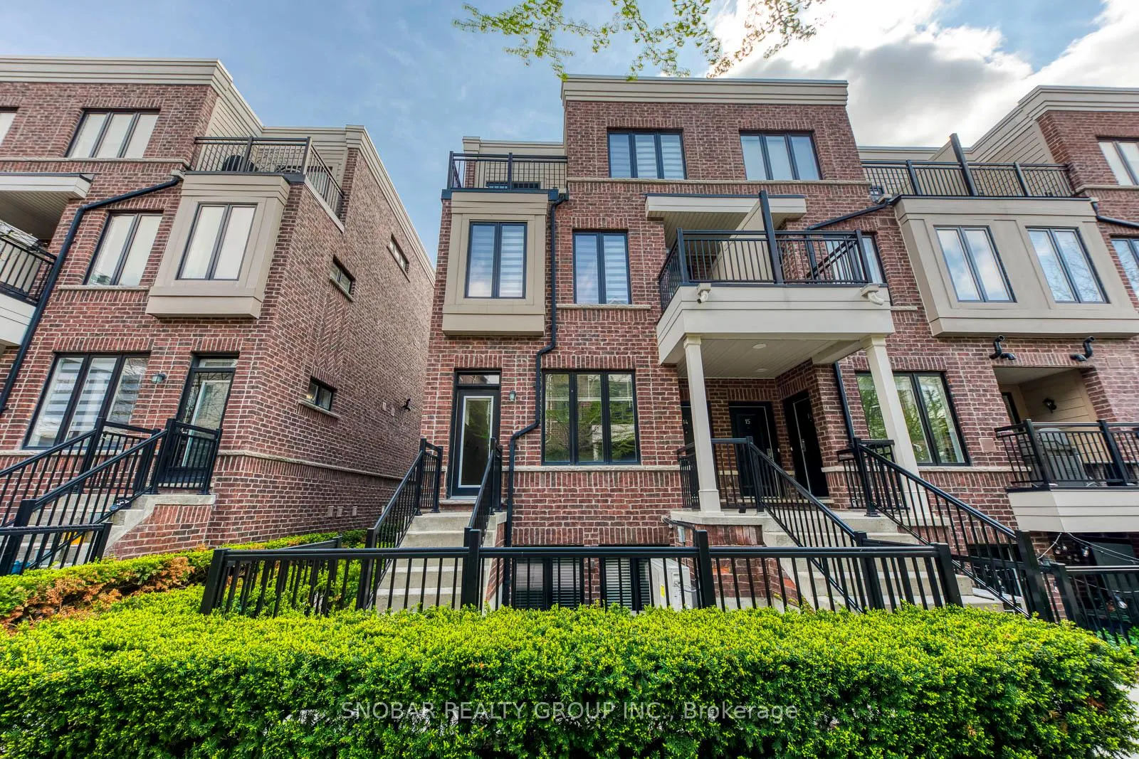Photo 1 of Unit 13, 10 Carnation Avenue, Etobicoke, Long Branch — HOMEH