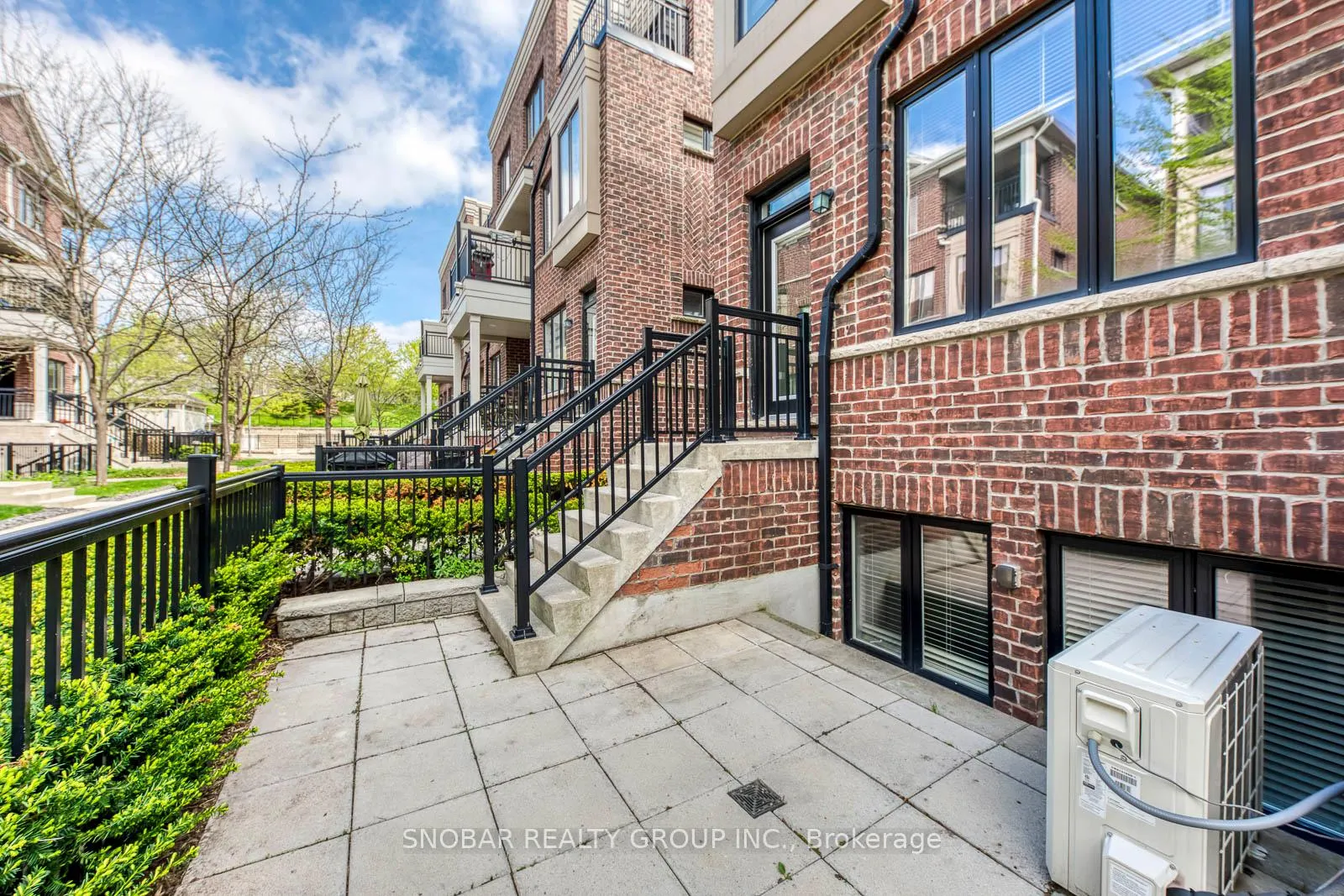 Photo 28 of Unit 13, 10 Carnation Avenue, Etobicoke, Long Branch — HOMEH