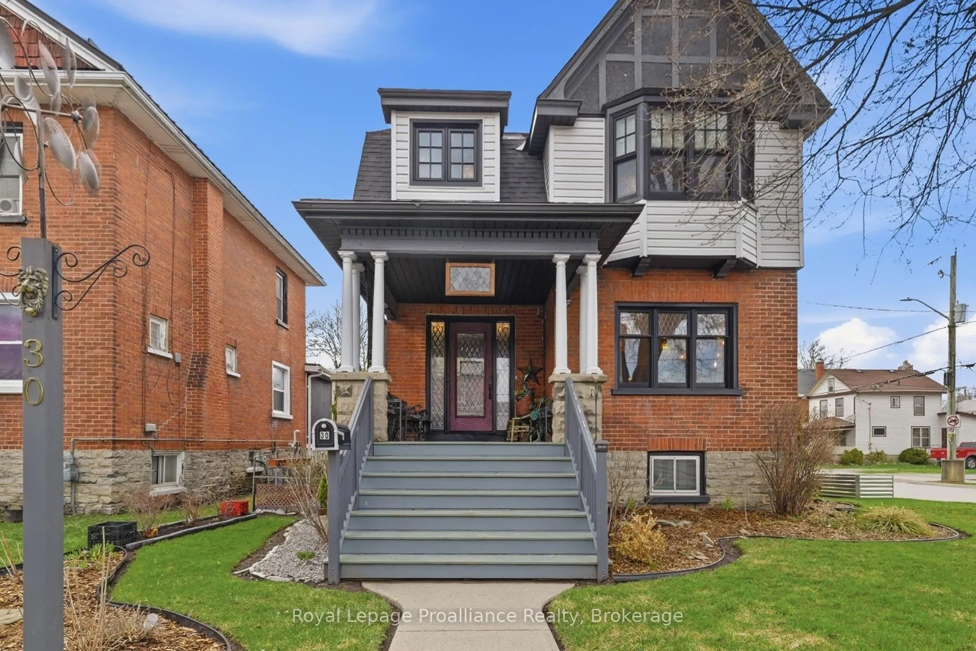 Photo 2 of 30 Catharine Street, Belleville, Belleville Ward — HOMEH