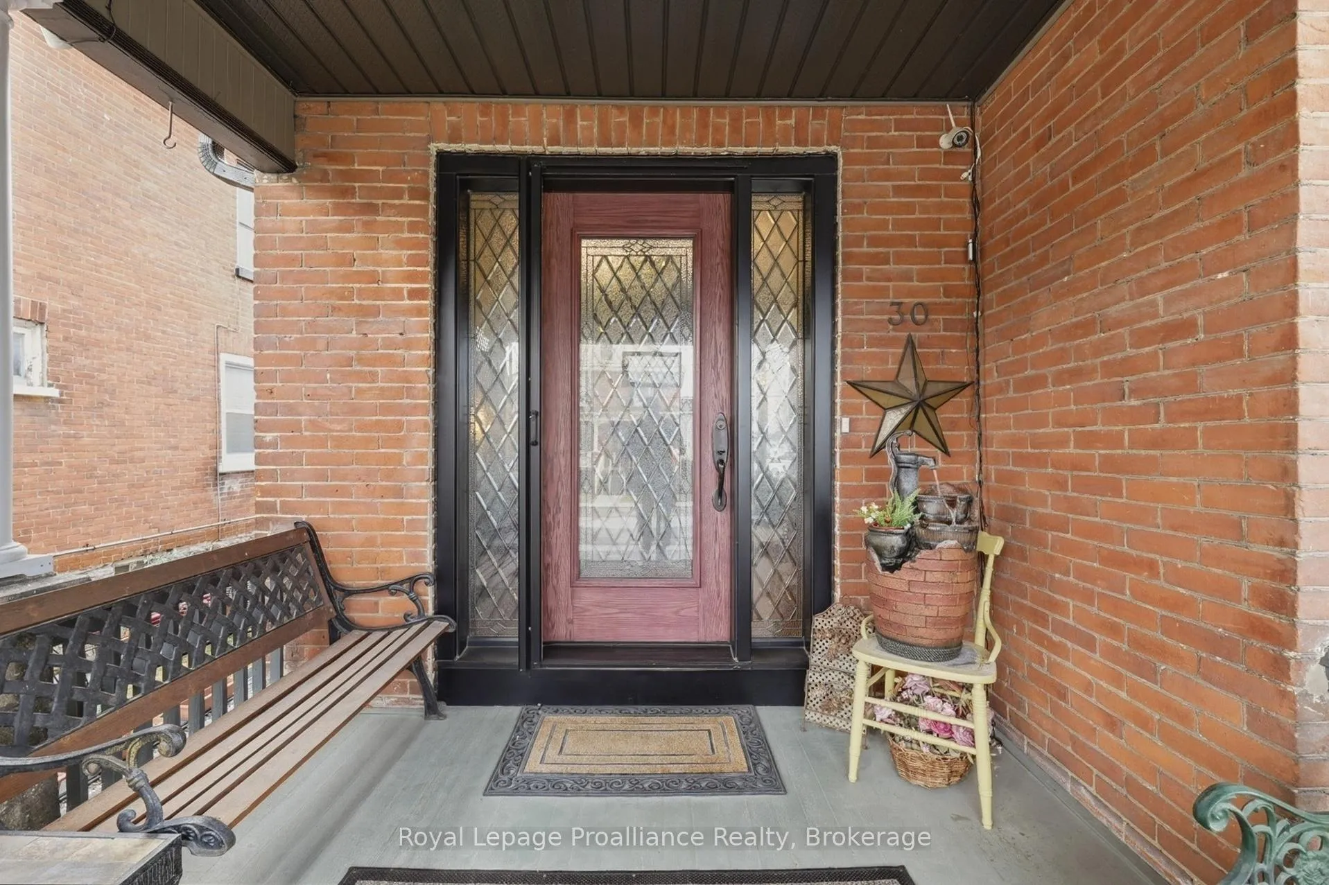 Photo 3 of 30 Catharine Street, Belleville, Belleville Ward — HOMEH