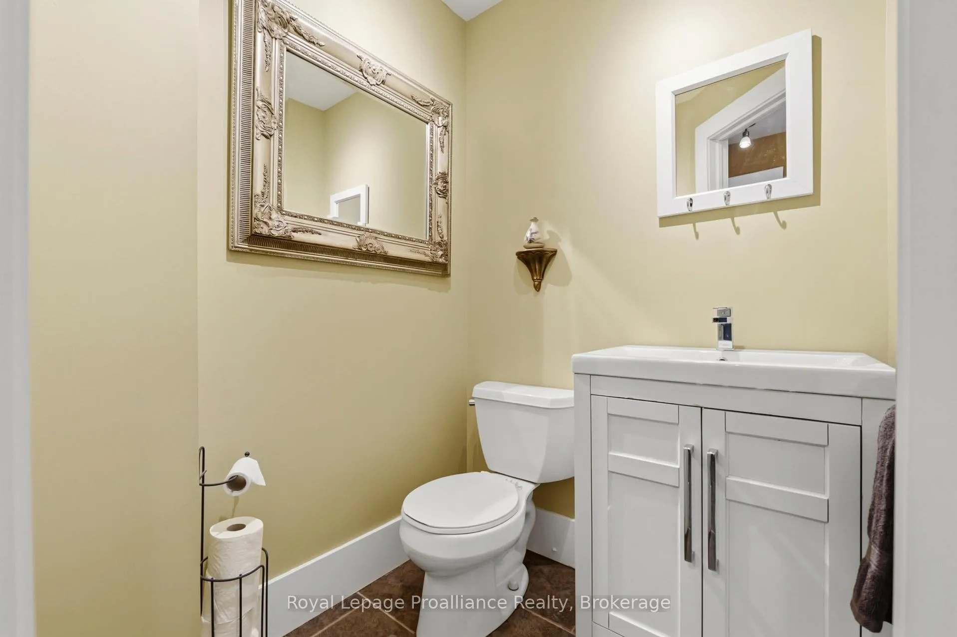 Photo 23 of 30 Catharine Street, Belleville, Belleville Ward — HOMEH