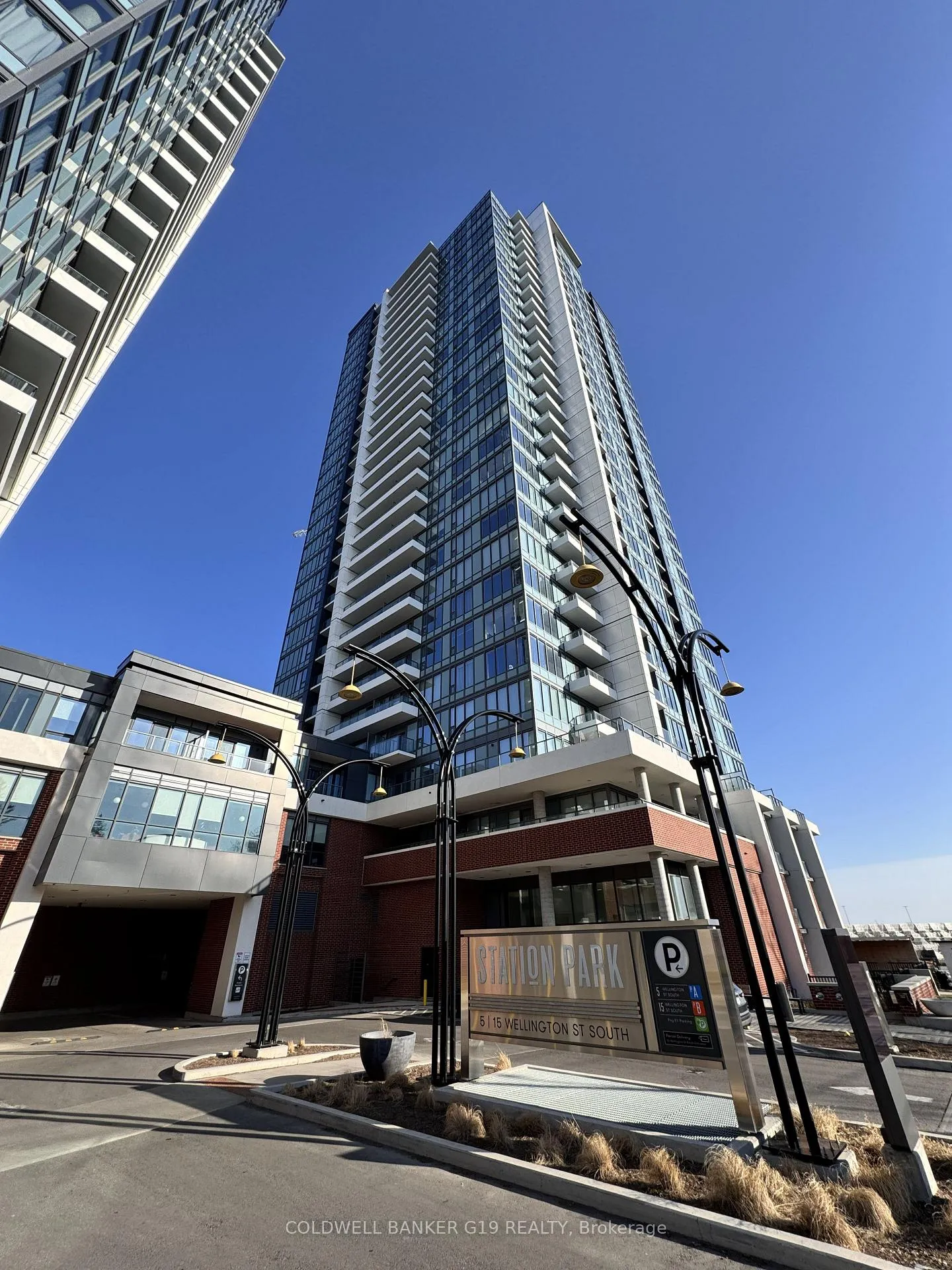 Front of Unit 1705, 15 Wellington Street S