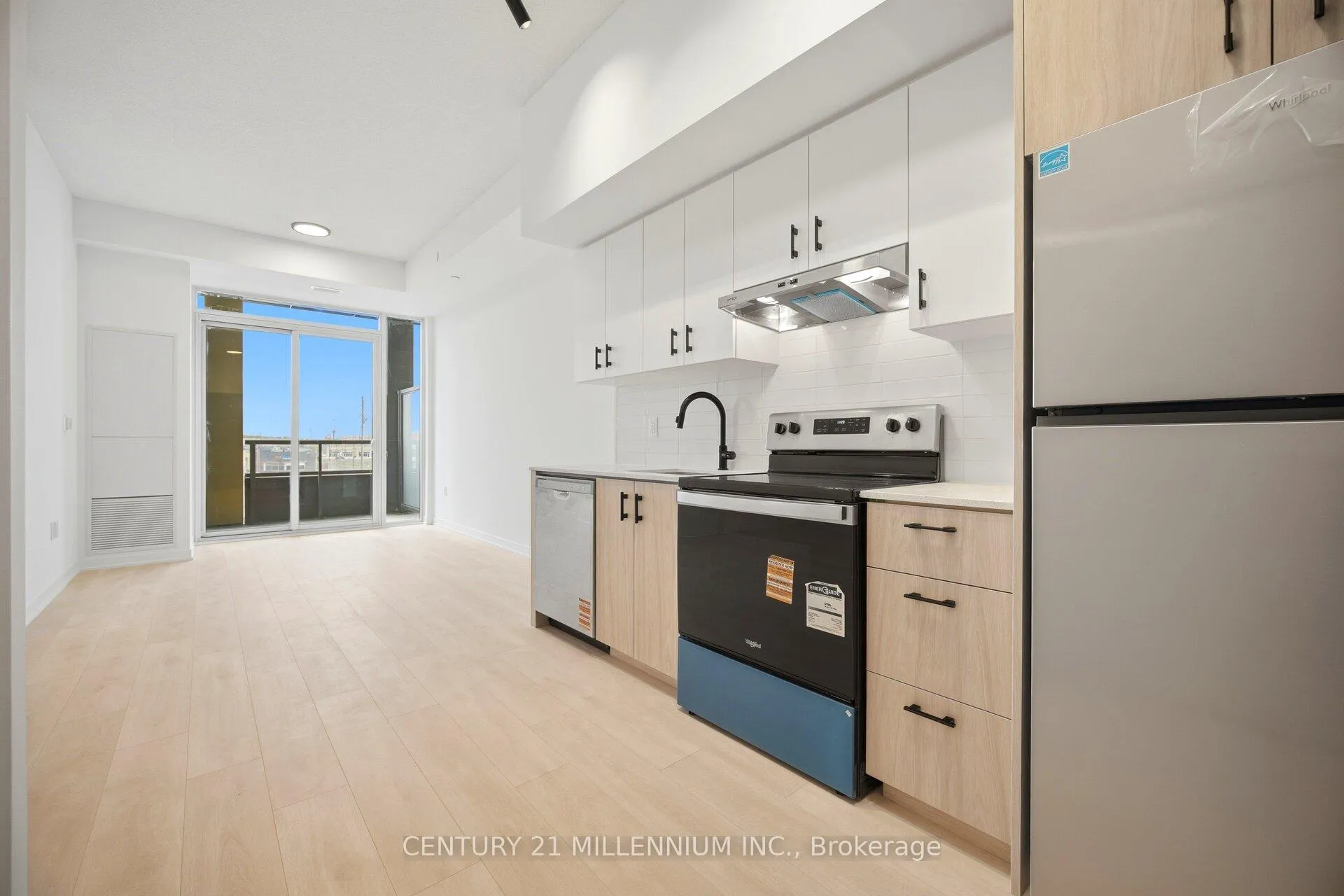 Photo 9 of Unit 330, 4878 Powers Common, Burlington, Alton — HOMEH