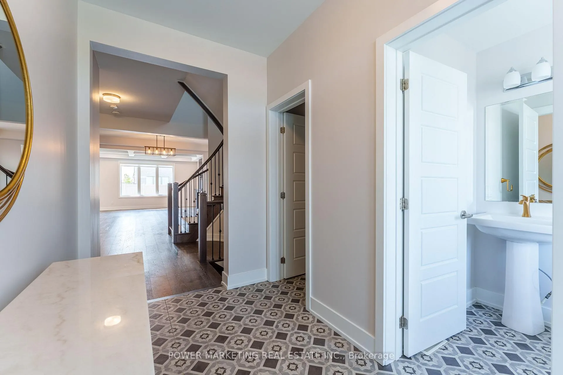 Photo 3 of 635 Perseus Avenue, Ottawa, Barrhaven - Half Moon Bay — HOMEH