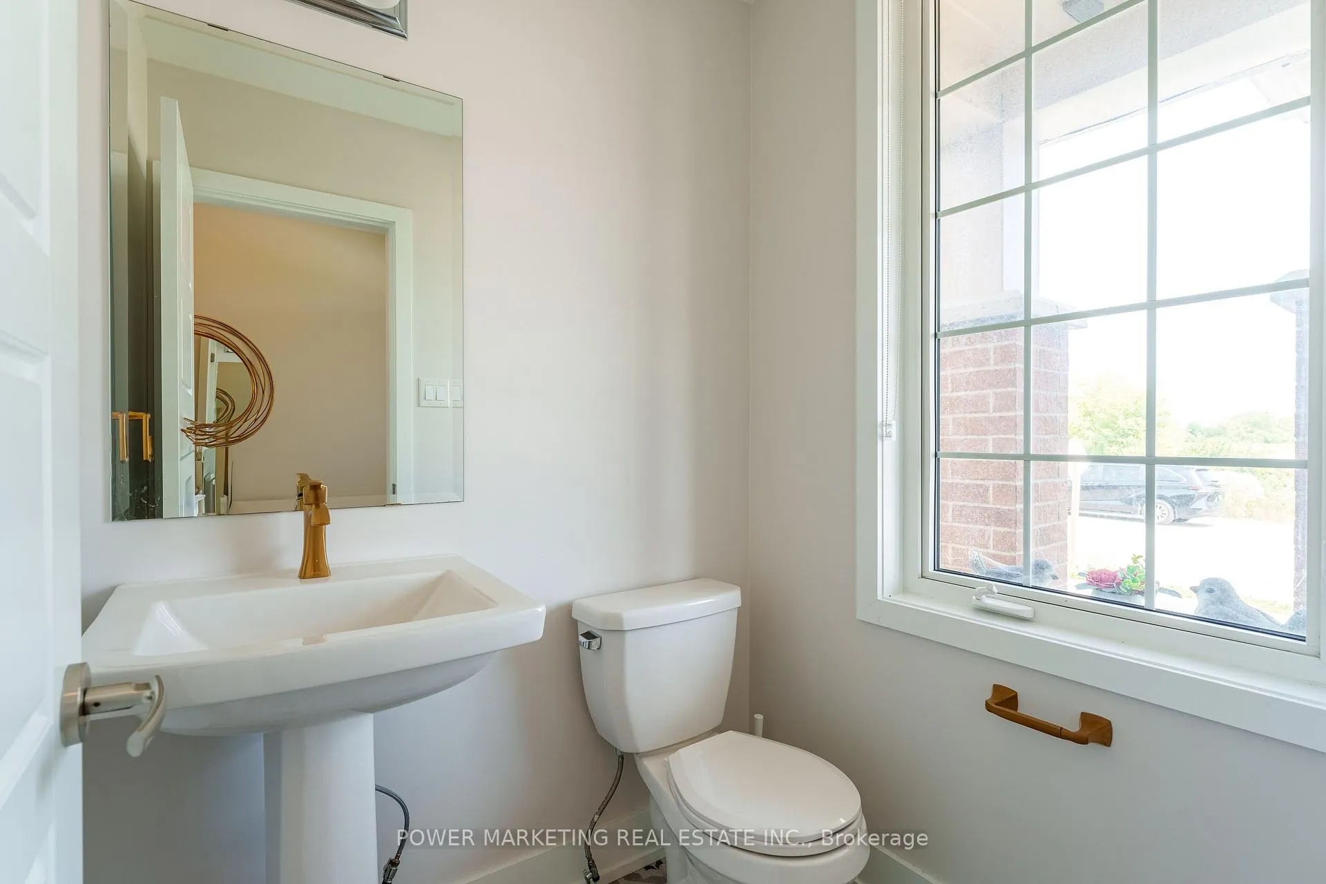 Photo 5 of 635 Perseus Avenue, Ottawa, Barrhaven - Half Moon Bay — HOMEH