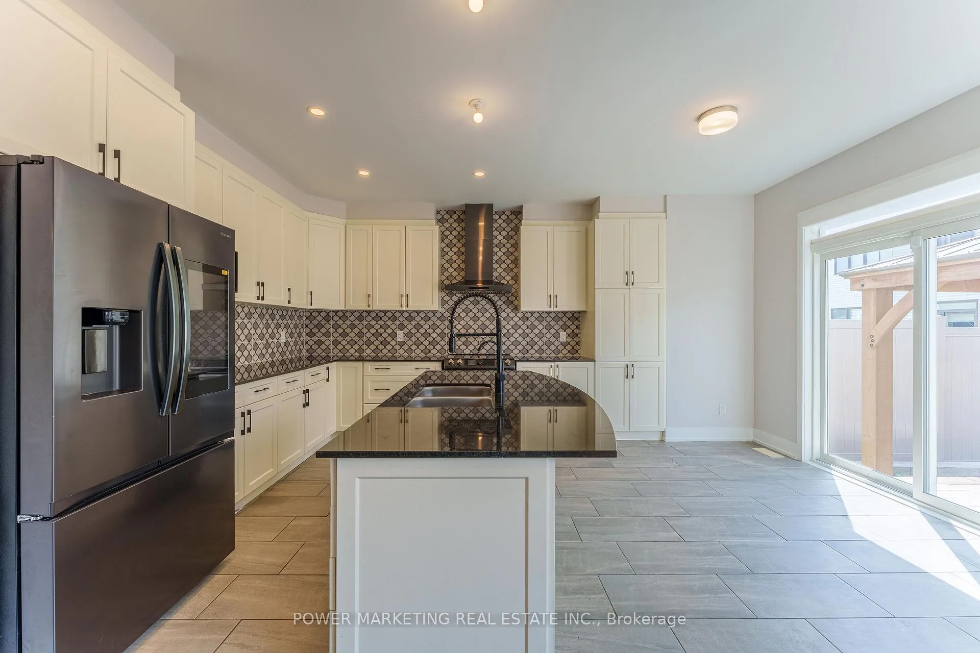 Photo 13 of 635 Perseus Avenue, Ottawa, Barrhaven - Half Moon Bay — HOMEH