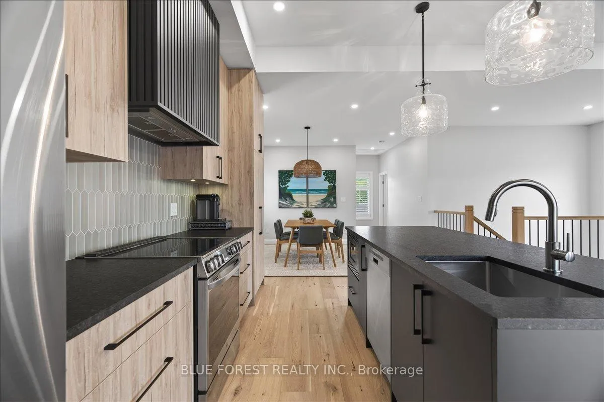 Photo 20 of 152 Maud Street, Central Elgin, Rural Central Elgin — HOMEH