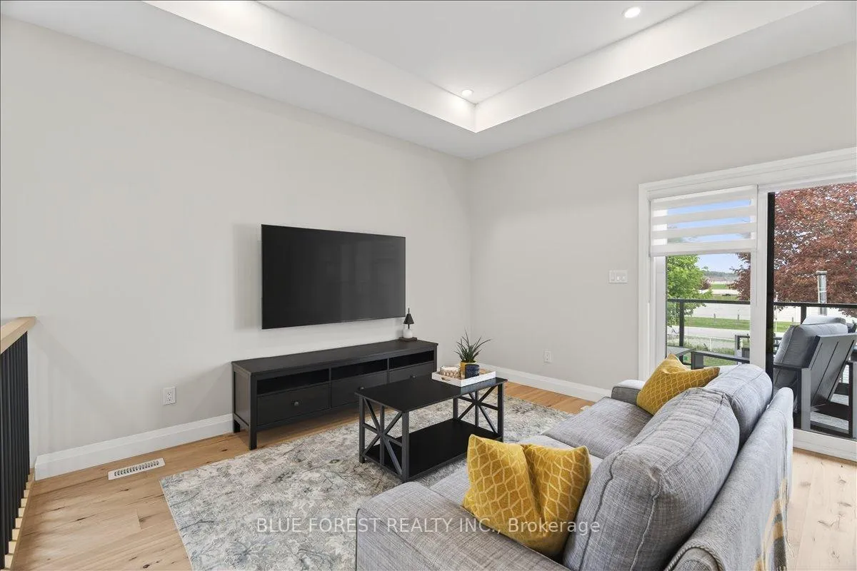 Photo 23 of 152 Maud Street, Central Elgin, Rural Central Elgin — HOMEH