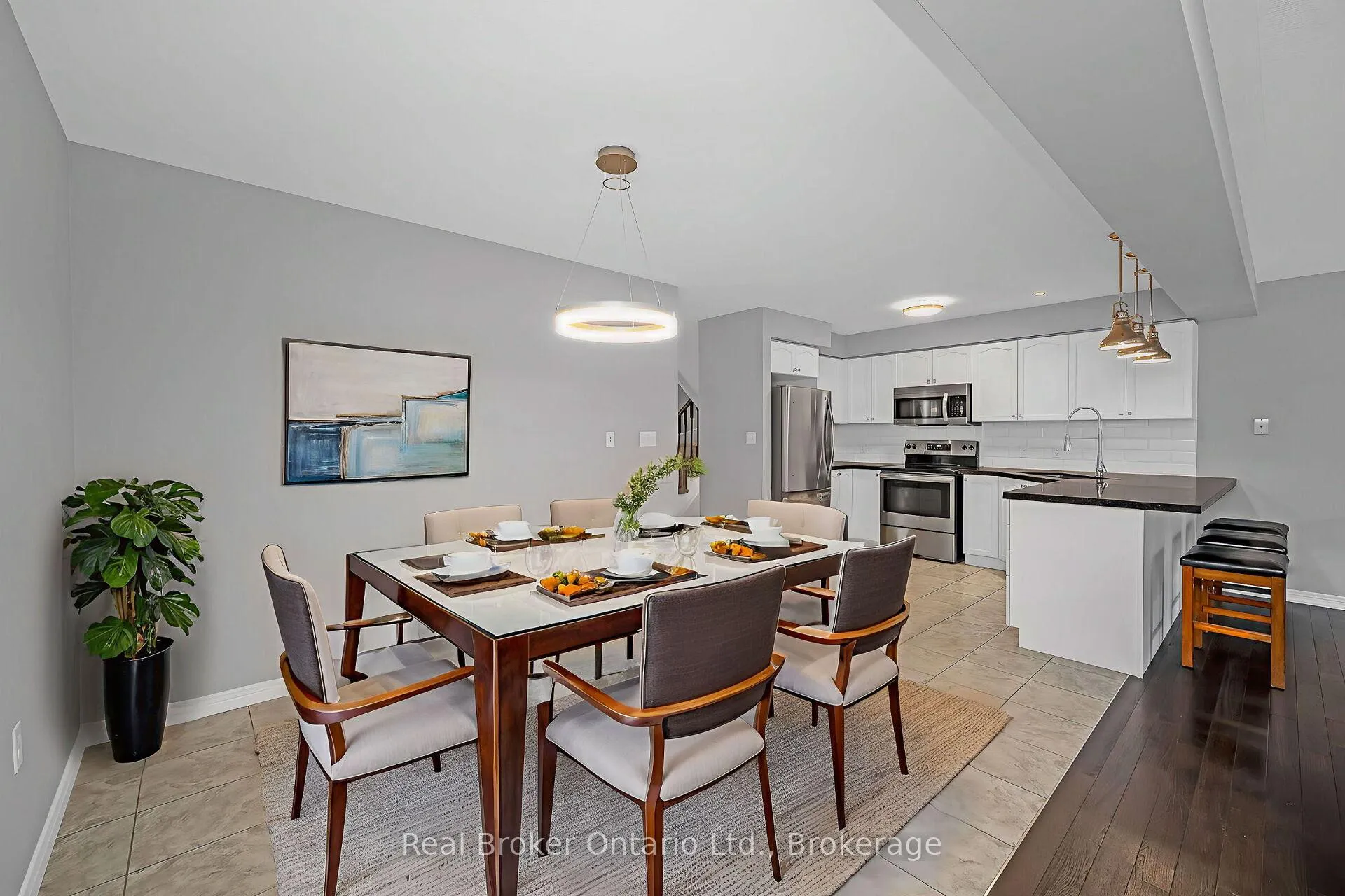 Photo 8 of 23 Bellflower Boulevard, Hamilton, Rural Glanbrook — HOMEH