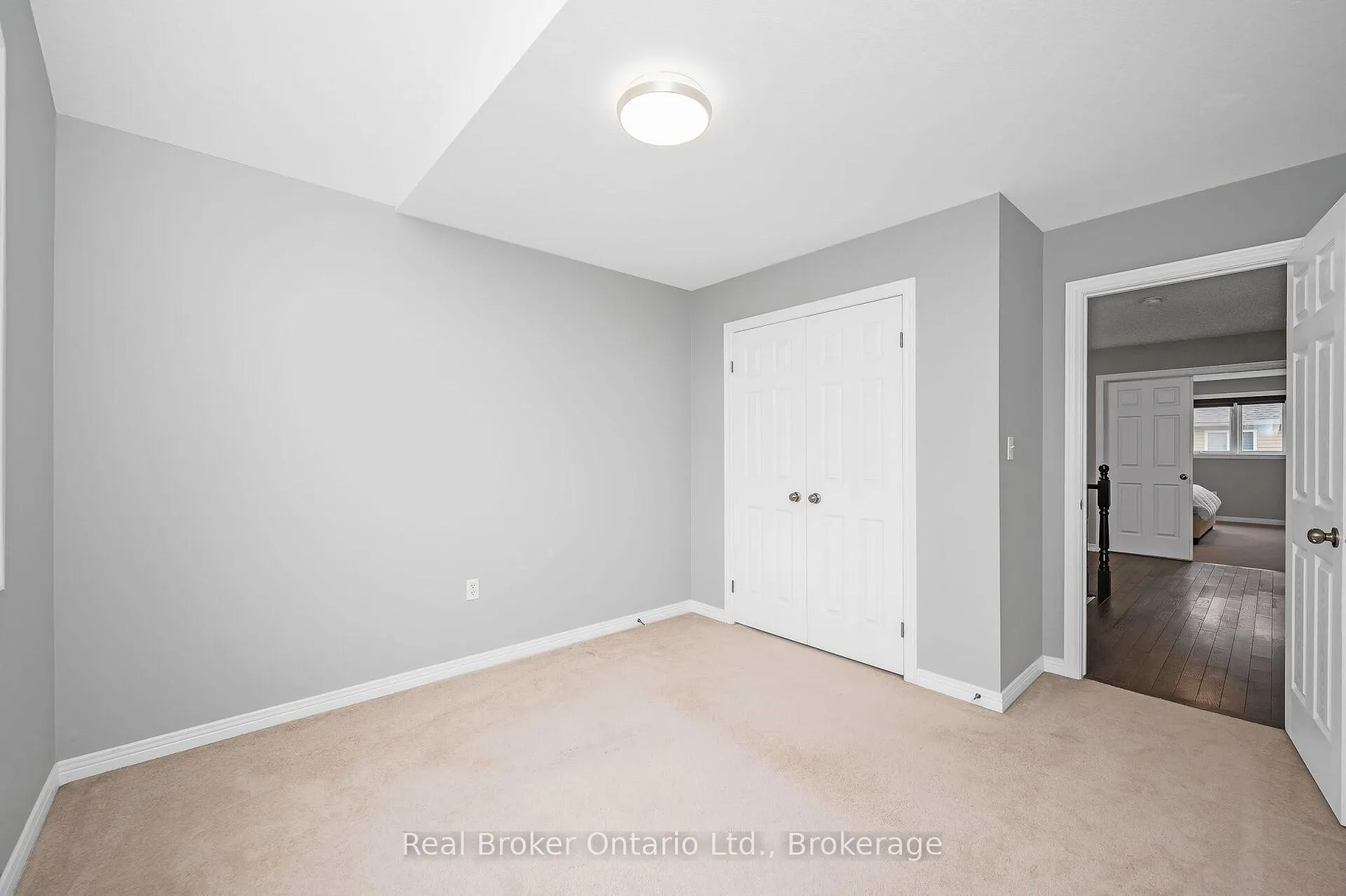 Photo 22 of 23 Bellflower Boulevard, Hamilton, Rural Glanbrook — HOMEH
