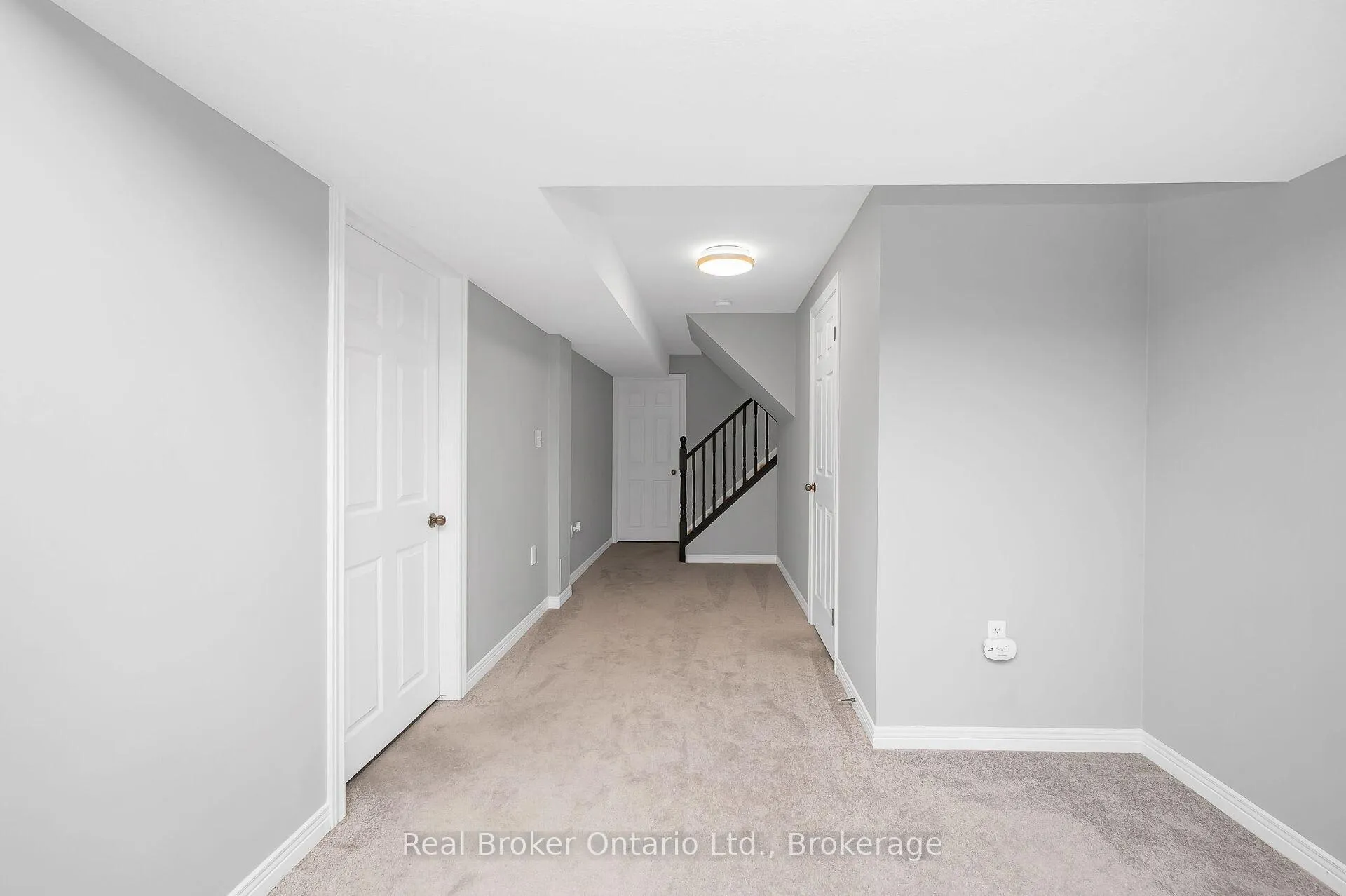 Photo 29 of 23 Bellflower Boulevard, Hamilton, Rural Glanbrook — HOMEH