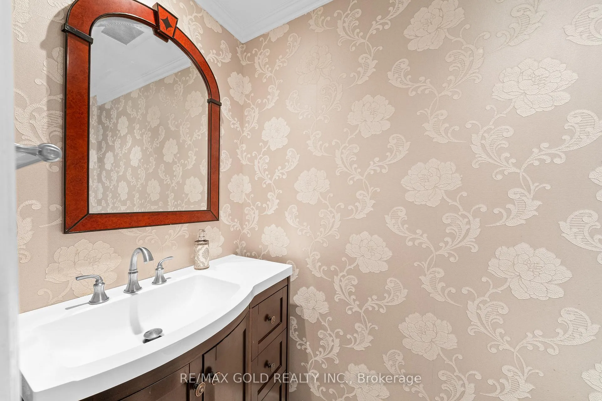 Photo 27 of 122 Barr Crescent, Brampton, Heart Lake East — HOMEH