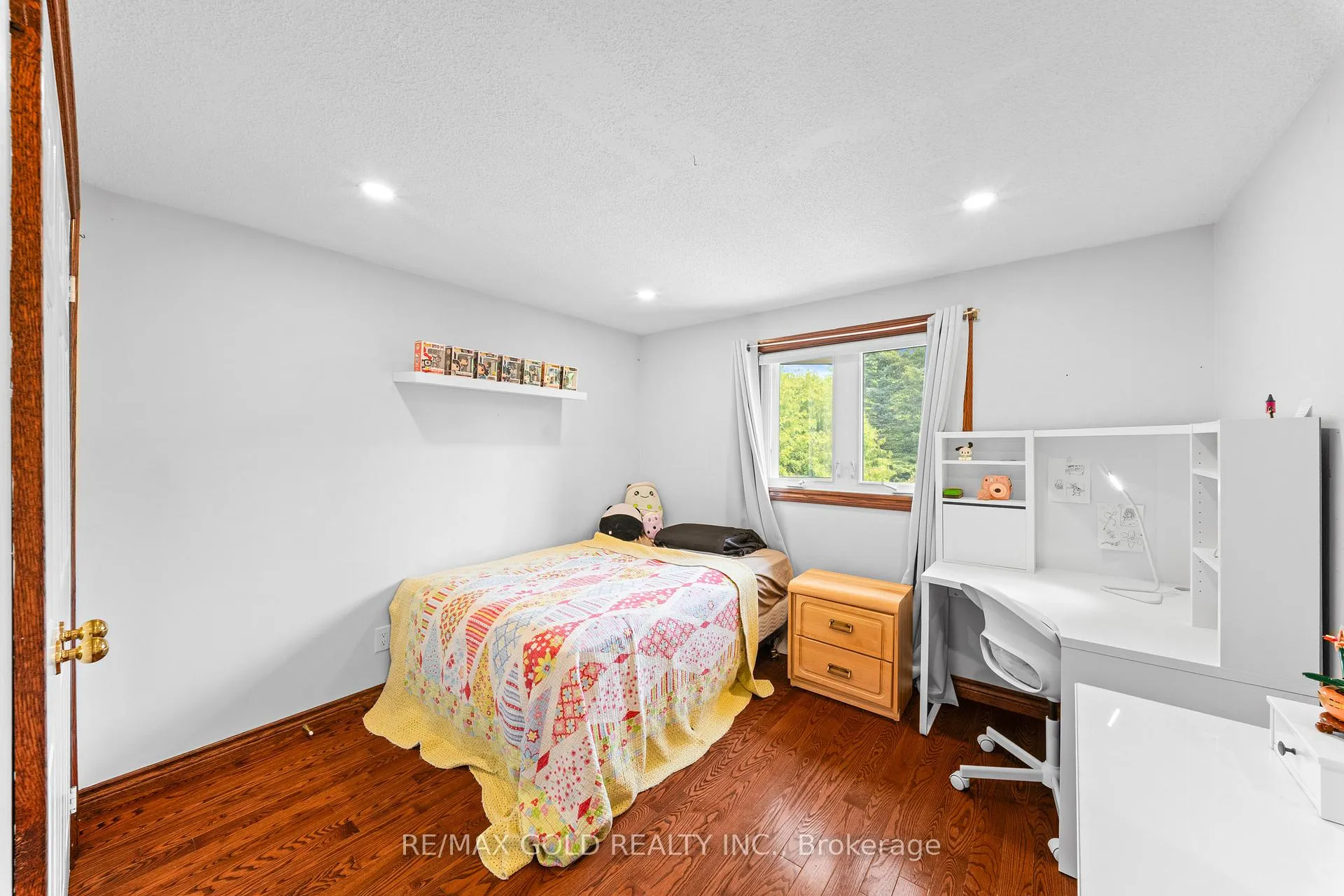 Photo 36 of 122 Barr Crescent, Brampton, Heart Lake East — HOMEH