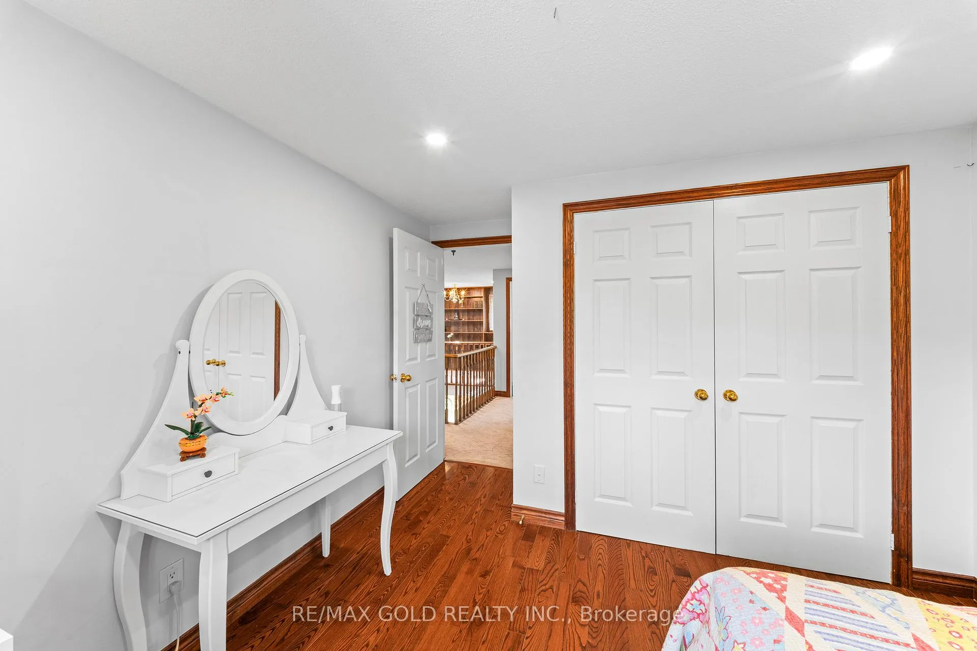 Photo 37 of 122 Barr Crescent, Brampton, Heart Lake East — HOMEH
