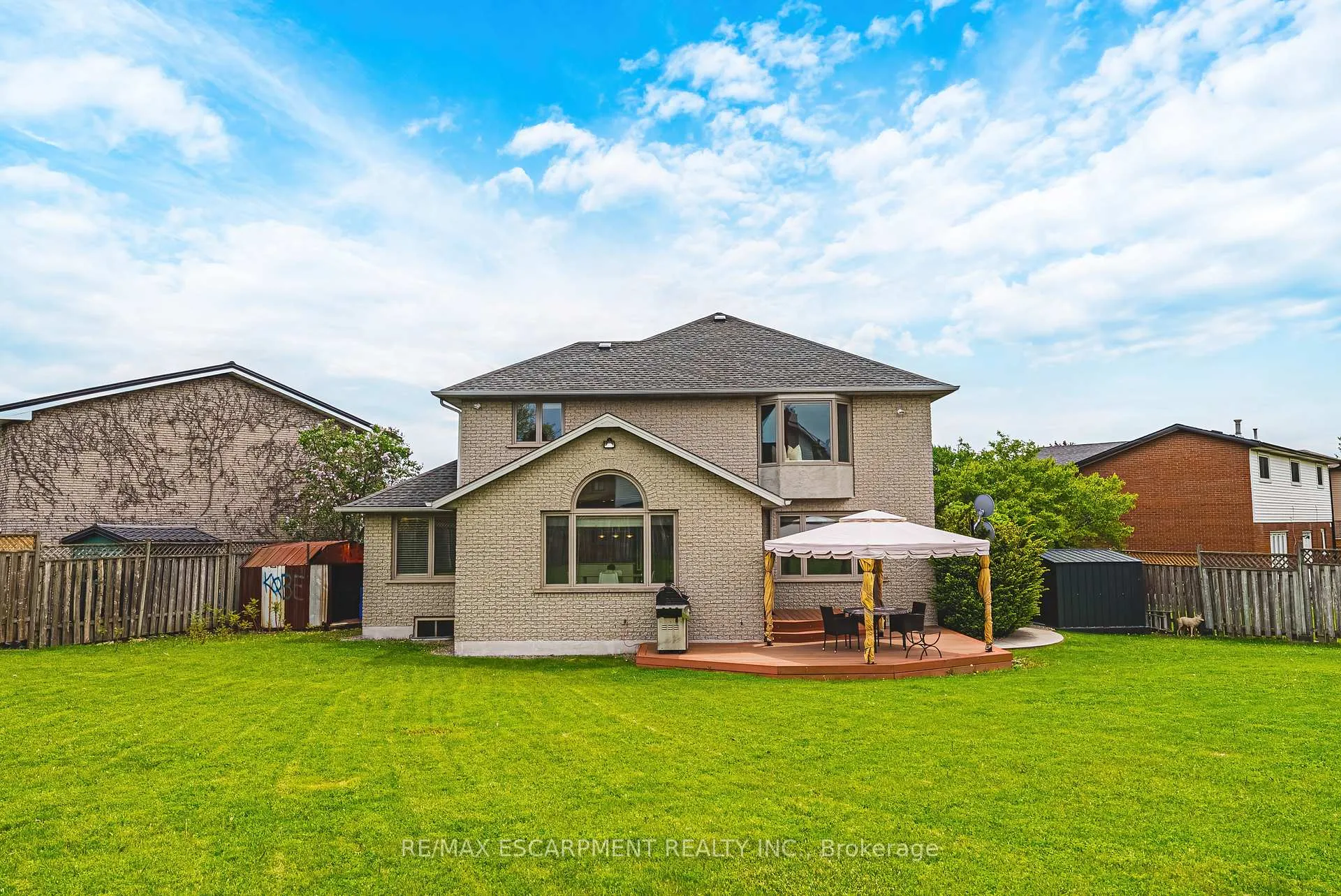 Photo 42 of 301 Parkwood Crescent, Hamilton, Thorner — HOMEH
